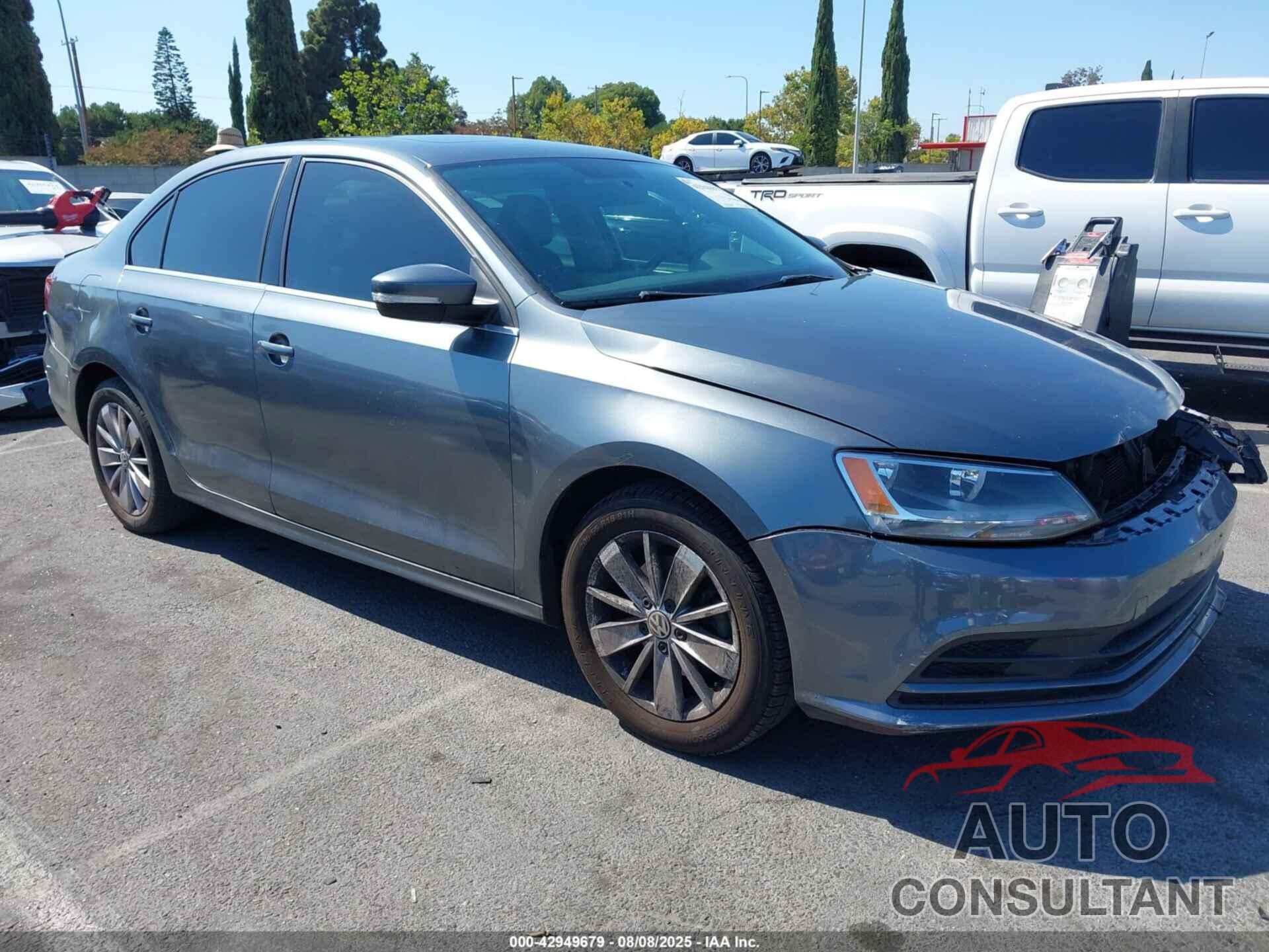 VOLKSWAGEN JETTA 2016 - 3VWD67AJXGM316638