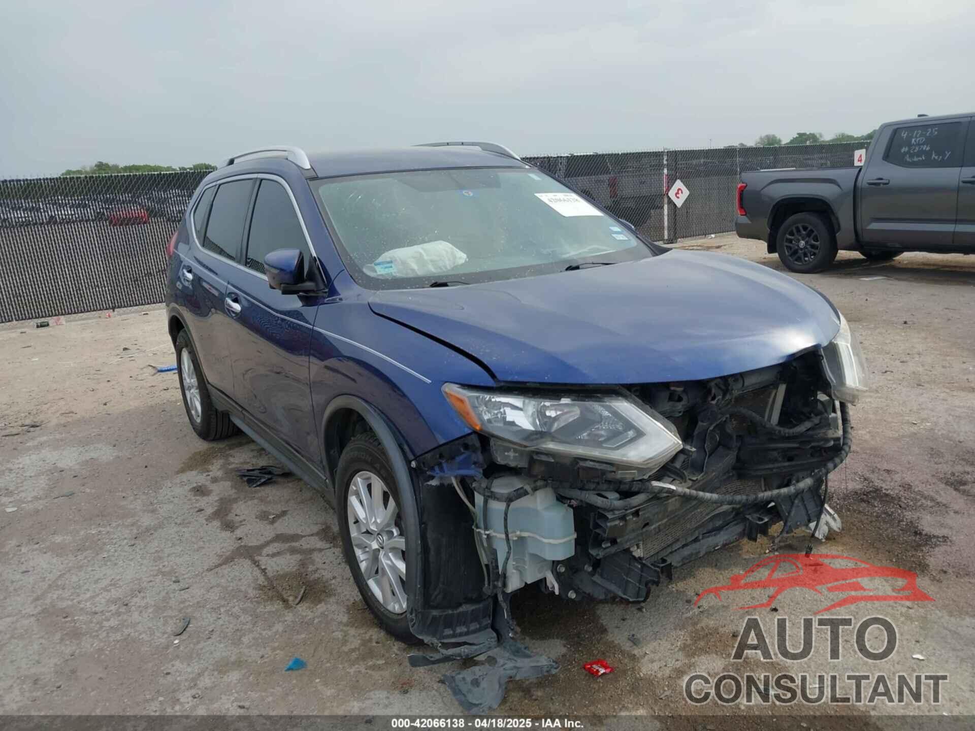 NISSAN ROGUE 2017 - JN8AT2MT1HW147016