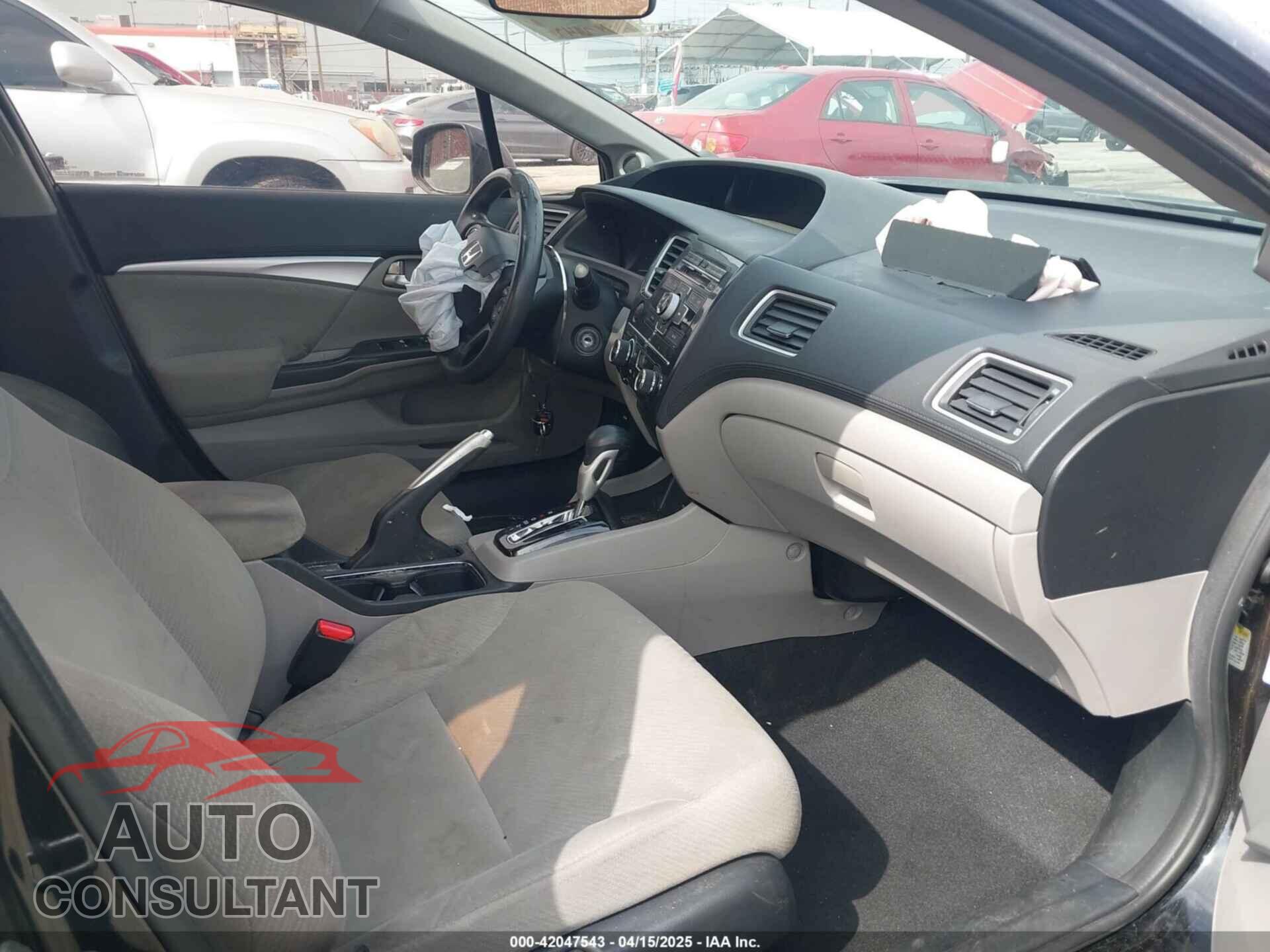 HONDA CIVIC 2013 - 2HGFB2F83DH537039