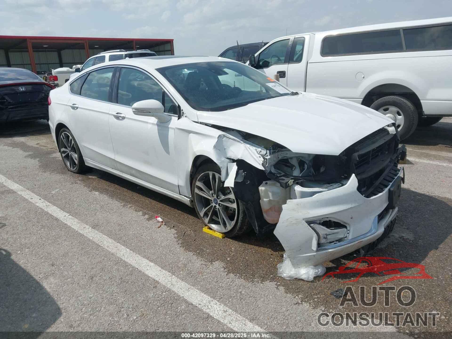 FORD FUSION 2020 - 3FA6P0D99LR192821