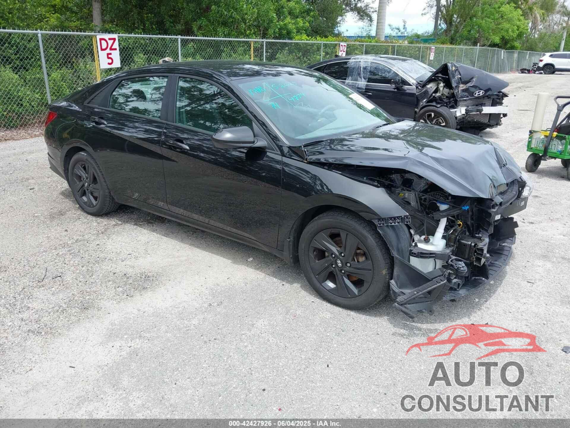 HYUNDAI ELANTRA 2023 - KMHLM4AG2PU374774