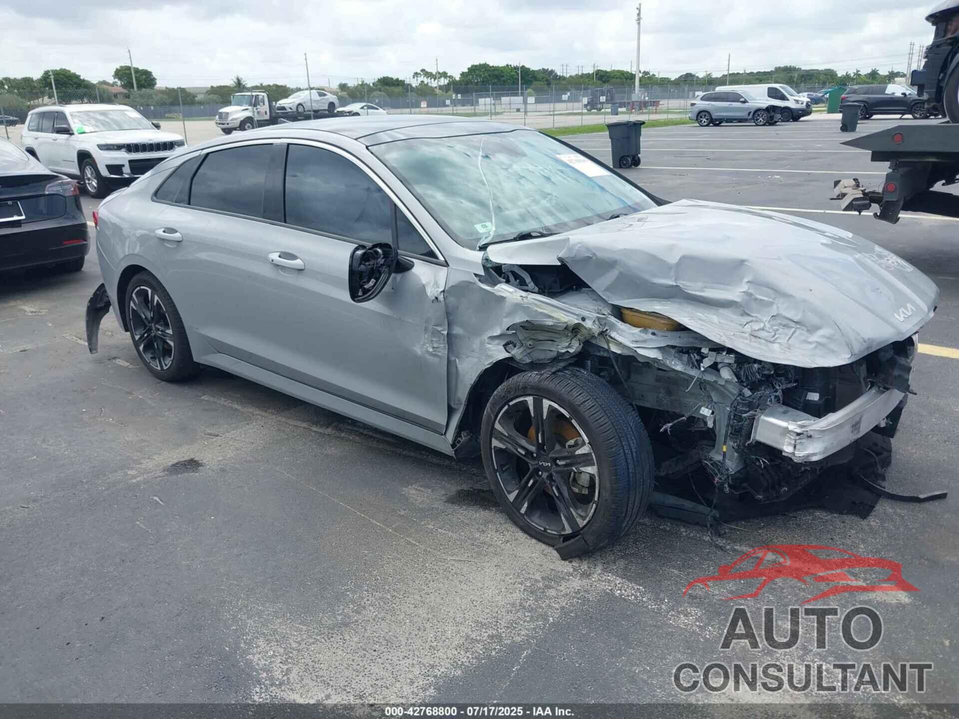 KIA K5 2023 - 5XXG64J24PG168477