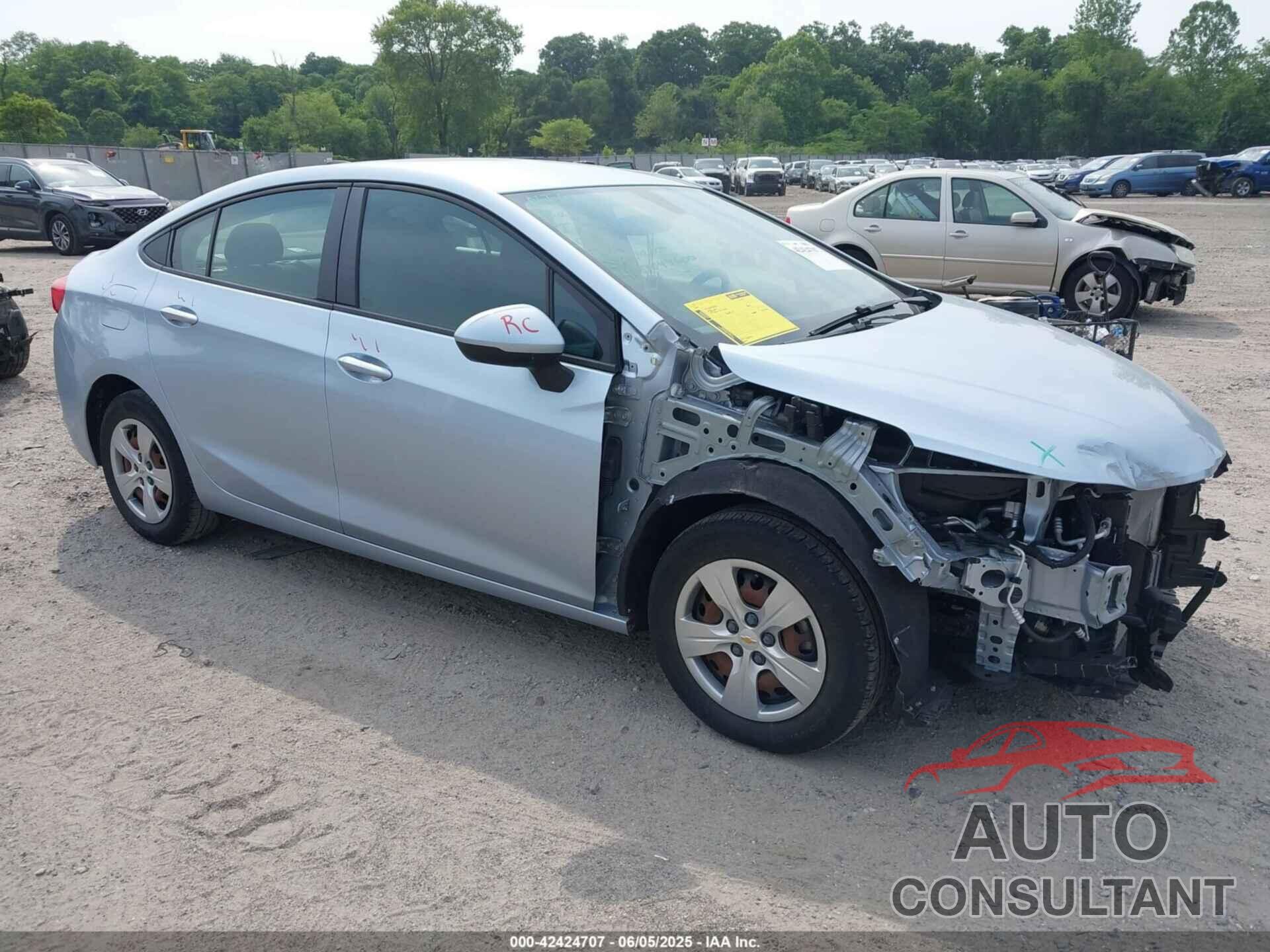 CHEVROLET CRUZE 2018 - 1G1BC5SM5J7206512