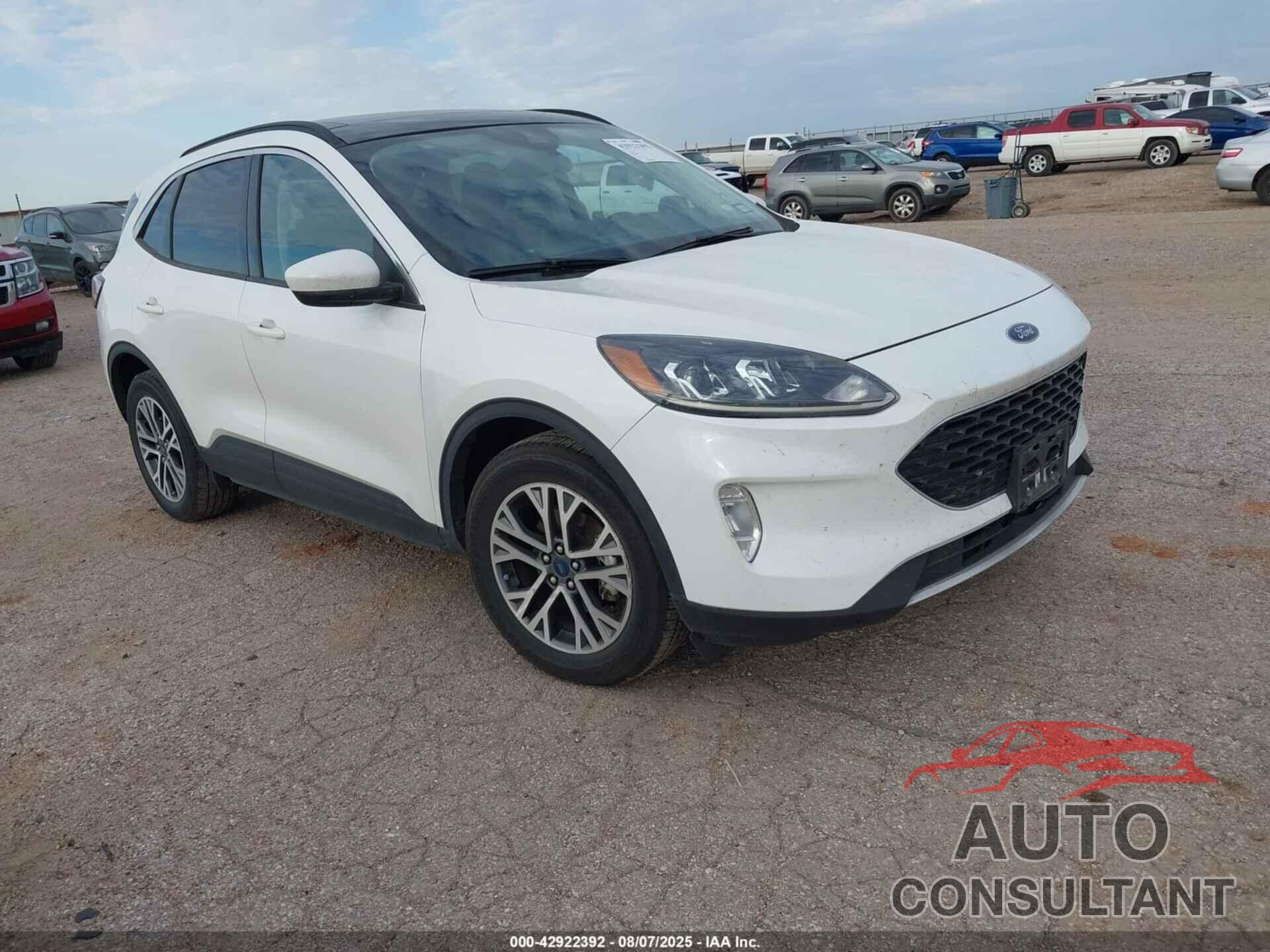 FORD ESCAPE 2021 - 1FMCU9H63MUA17710