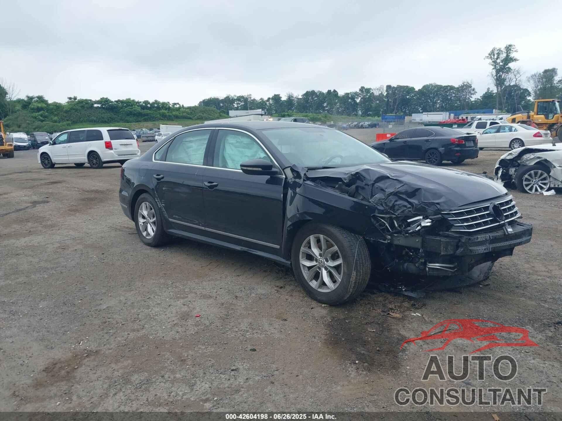 VOLKSWAGEN PASSAT 2017 - 1VWAT7A37HC083320