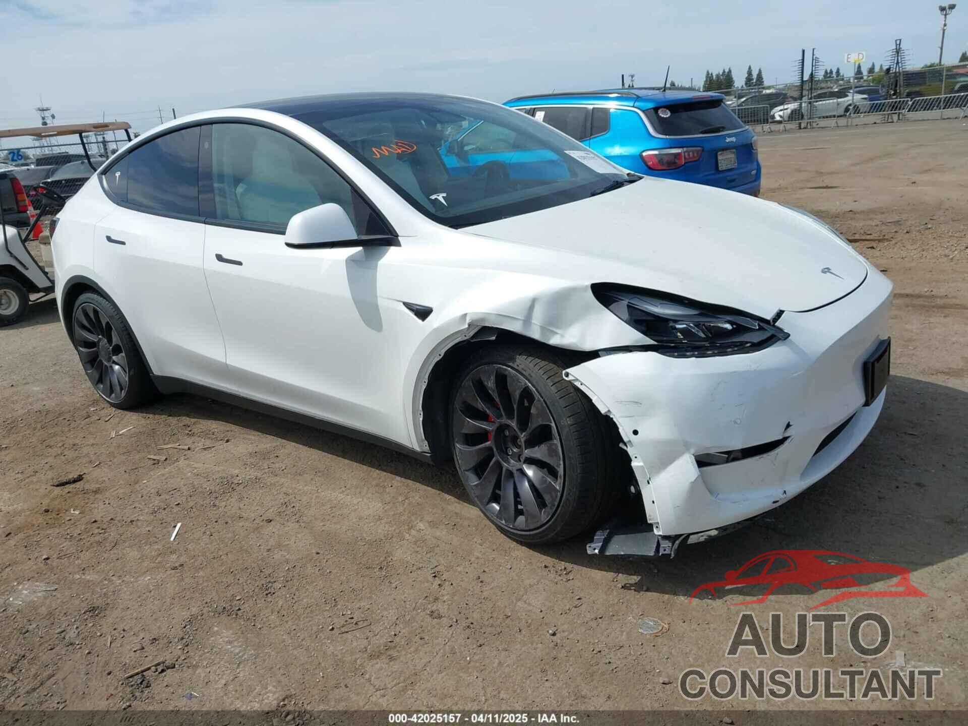 TESLA MODEL Y 2021 - 5YJYGDEF7MF277769