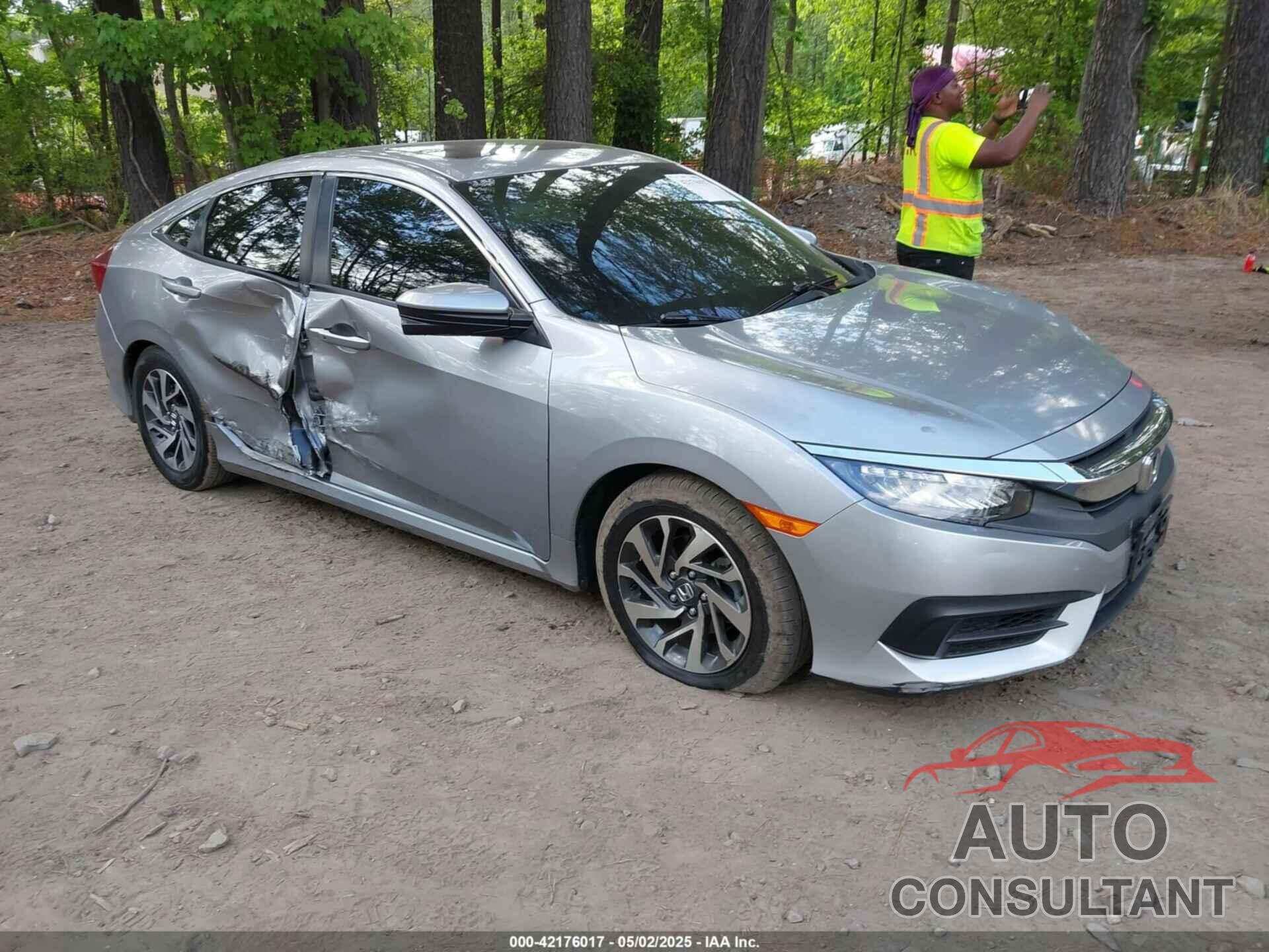 HONDA CIVIC 2016 - 2HGFC2F77GH531320