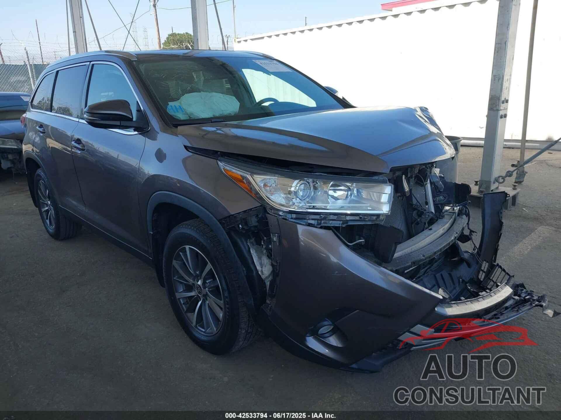 TOYOTA HIGHLANDER 2019 - 5TDKZRFH1KS574932