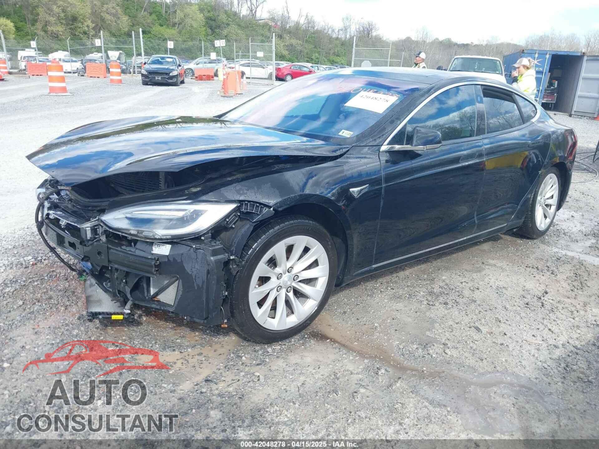 TESLA MODEL S 2017 - 5YJSA1E1XHF210843