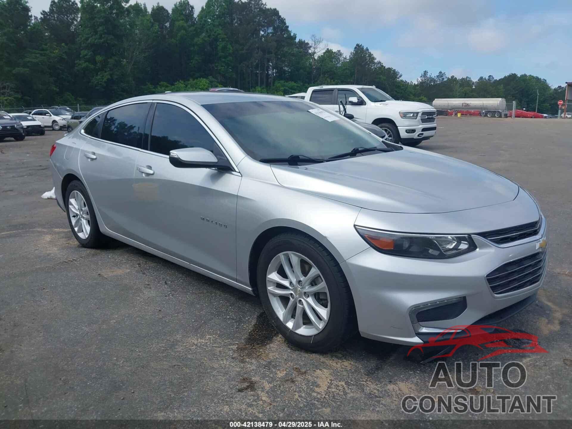 CHEVROLET MALIBU 2017 - 1G1ZE5ST4HF208798