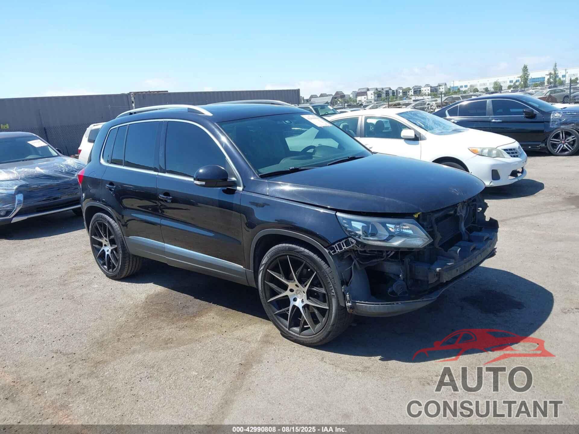 VOLKSWAGEN TIGUAN 2016 - WVGAV7AX9GW537429
