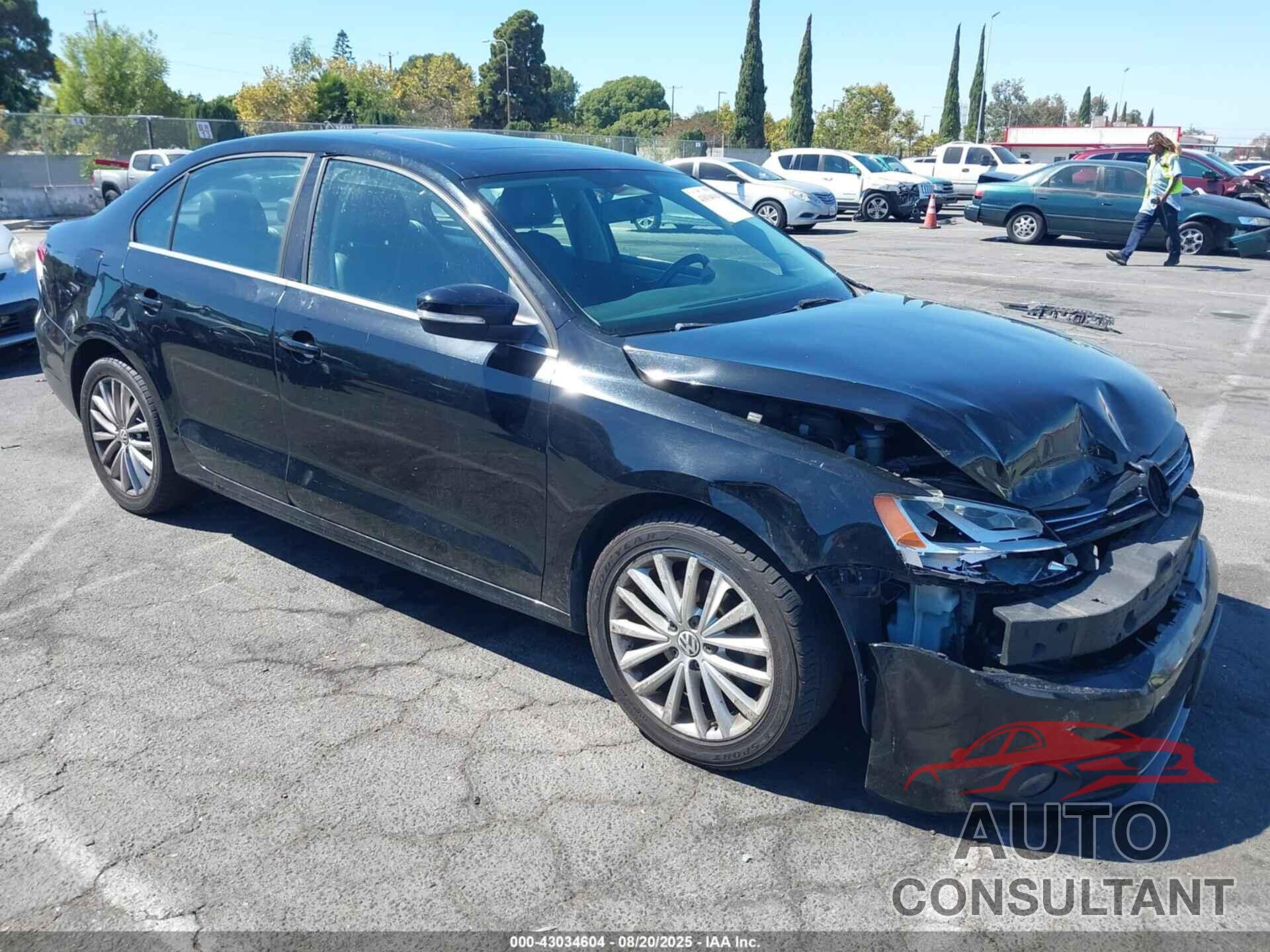 VOLKSWAGEN JETTA 2011 - 3VWLZ7AJ7BM304877