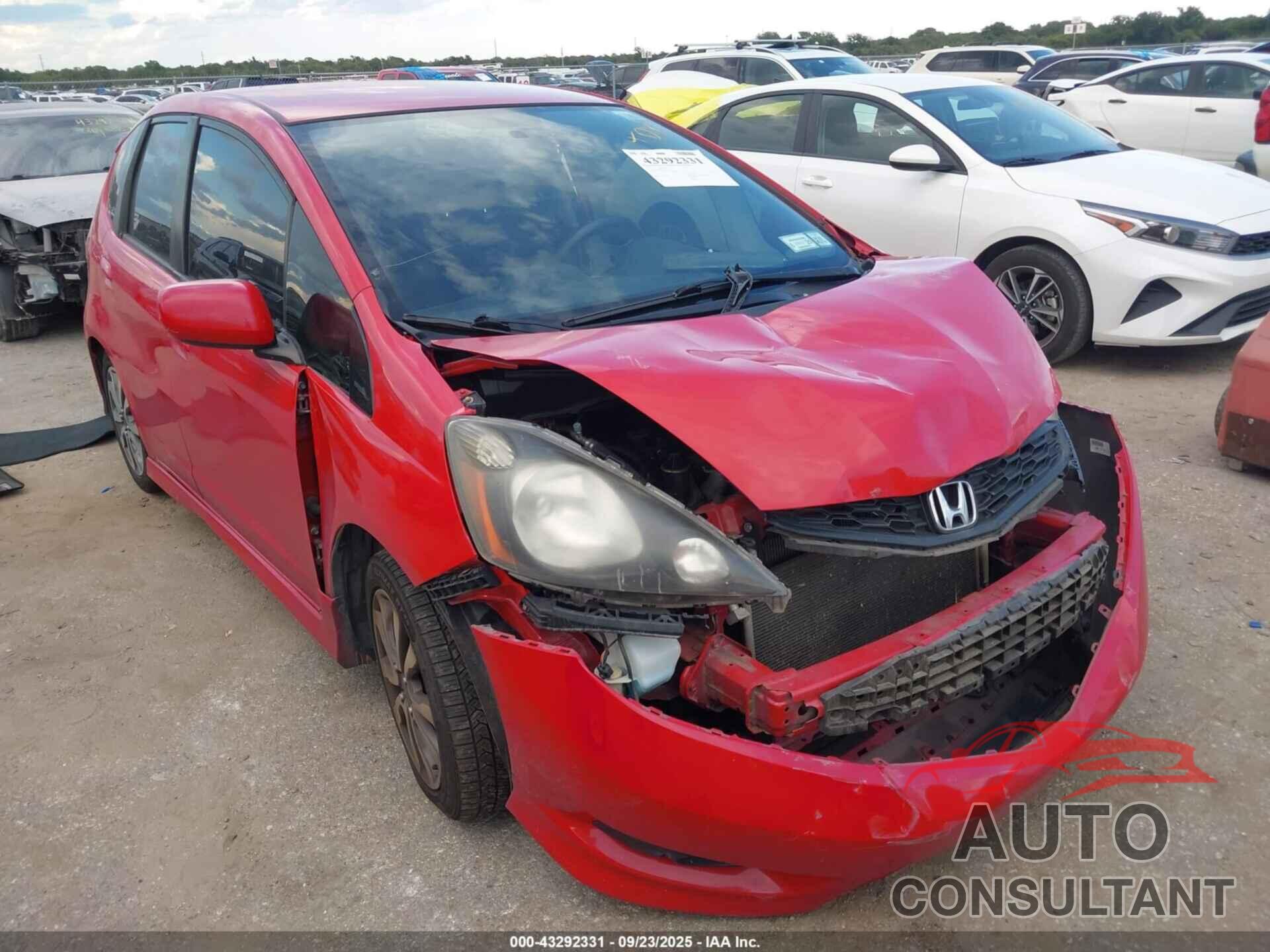 HONDA FIT 2012 - JHMGE8G5XCS007383