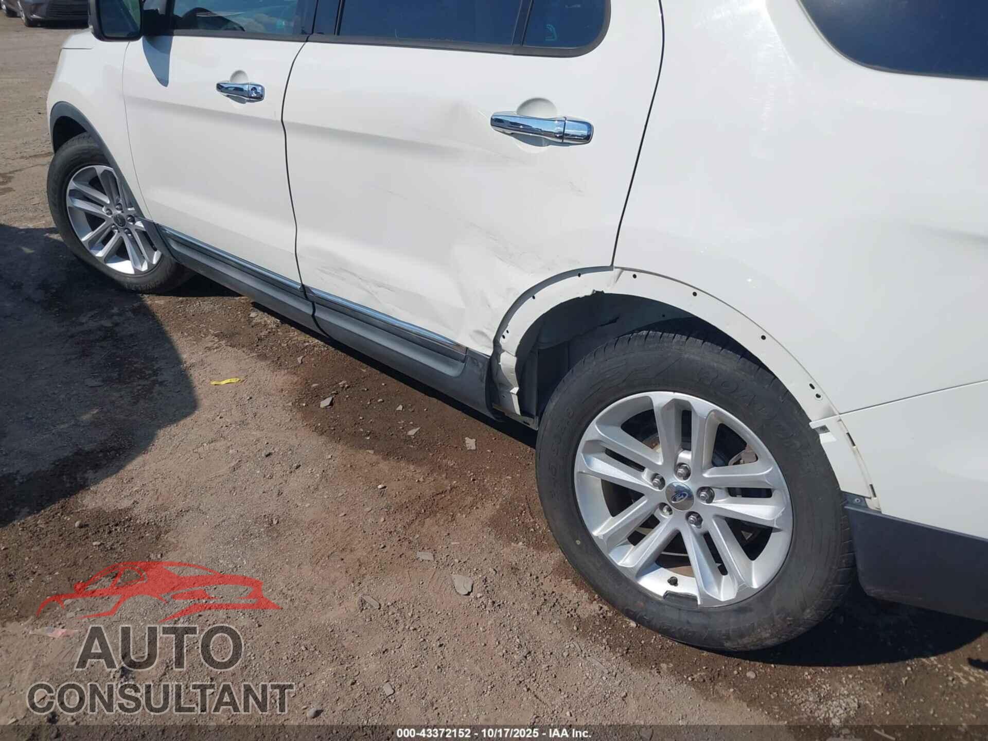 FORD EXPLORER 2011 - 1FMHK8D82BGA01894