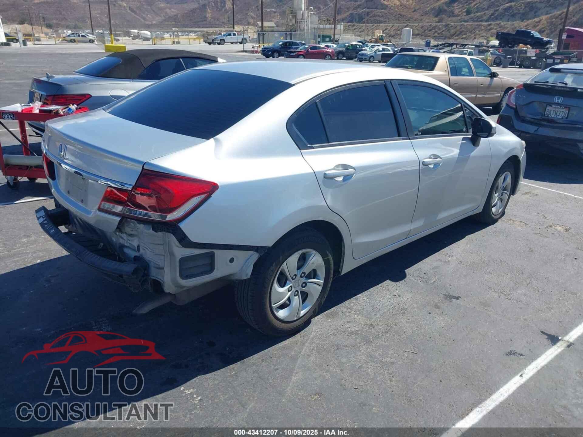 HONDA CIVIC 2015 - 2HGFB2F52FH551121