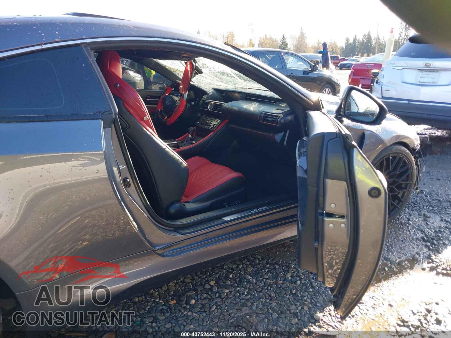 LEXUS RC F 2015 - JTHHP5BC9F5000768