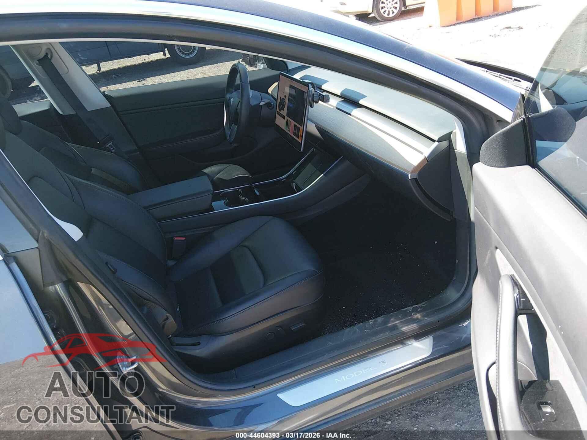 TESLA MODEL 3 2019 - 5YJ3E1EB5KF386546