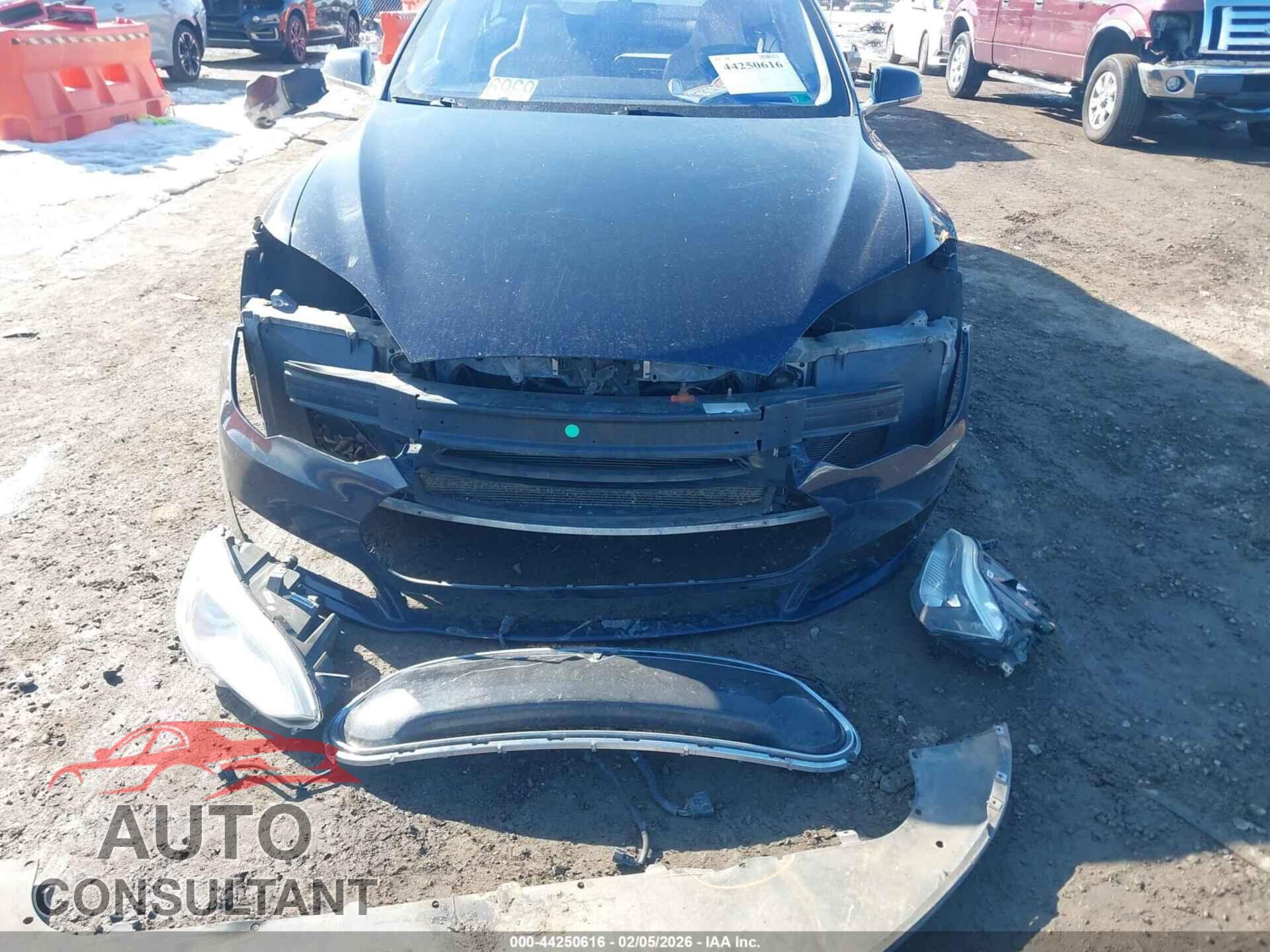 TESLA MODEL S 2012 - 5YJSA1CP3CFP01528