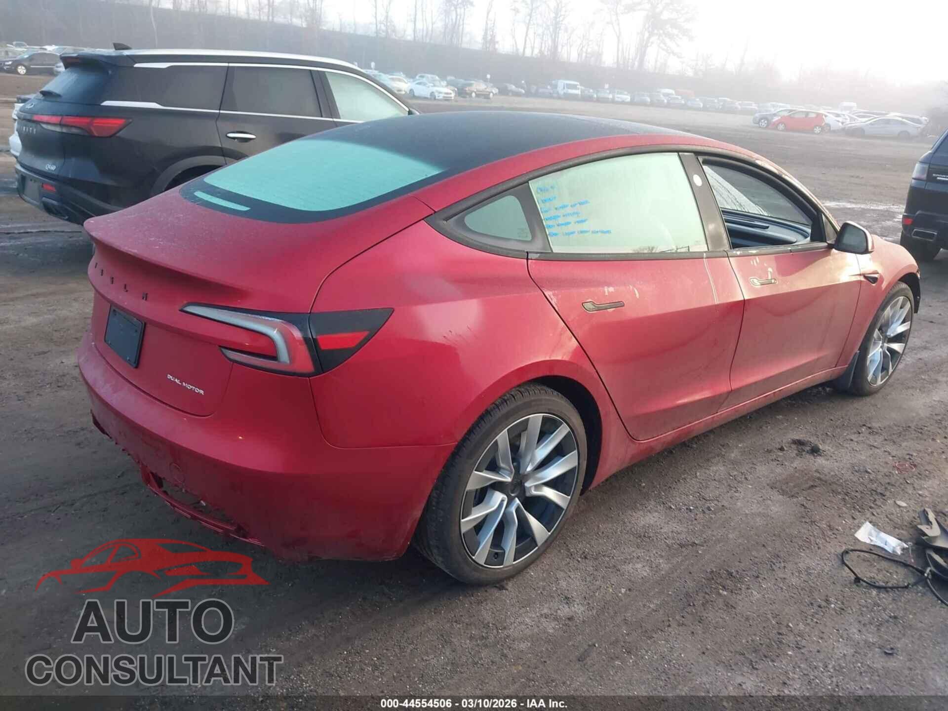 TESLA MODEL 3 2024 - 5YJ3E1EB4RF796457