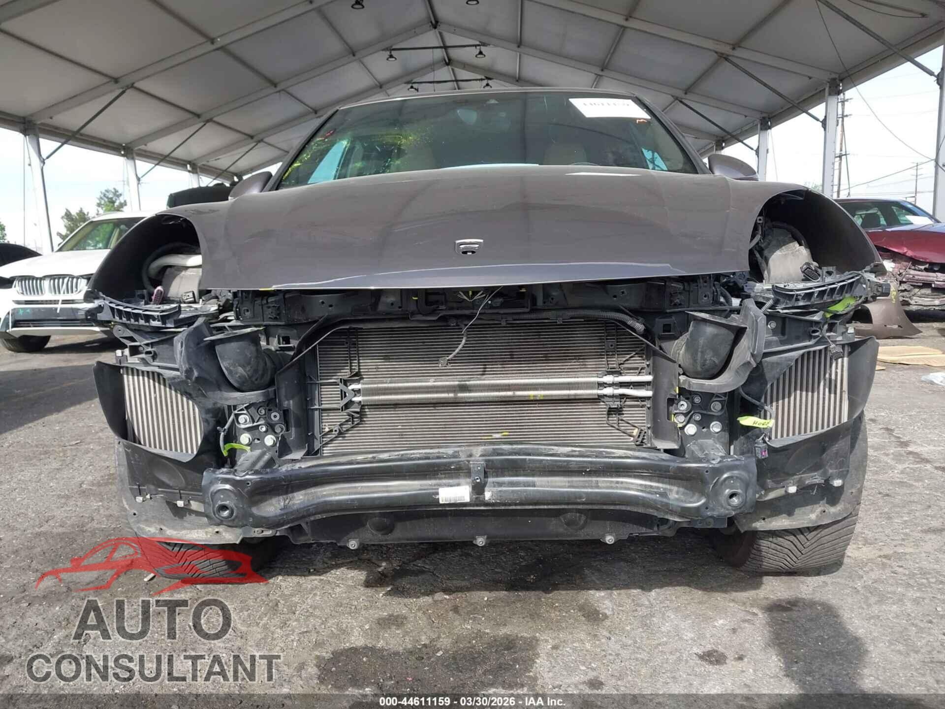 PORSCHE CAYENNE 2016 - WP1AB2A27GLA93021