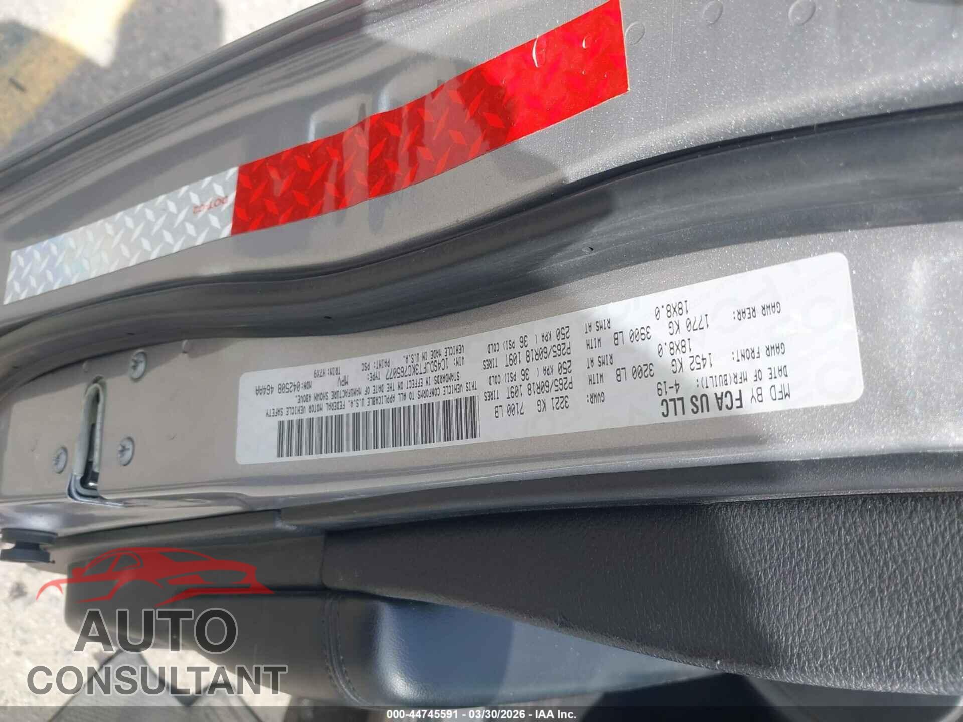 DODGE DURANGO 2019 - 1C4SDJFT3KC765077