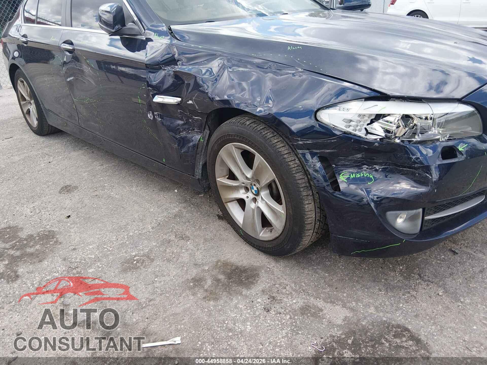 BMW 528I 2013 - WBAXG5C51DDY34594