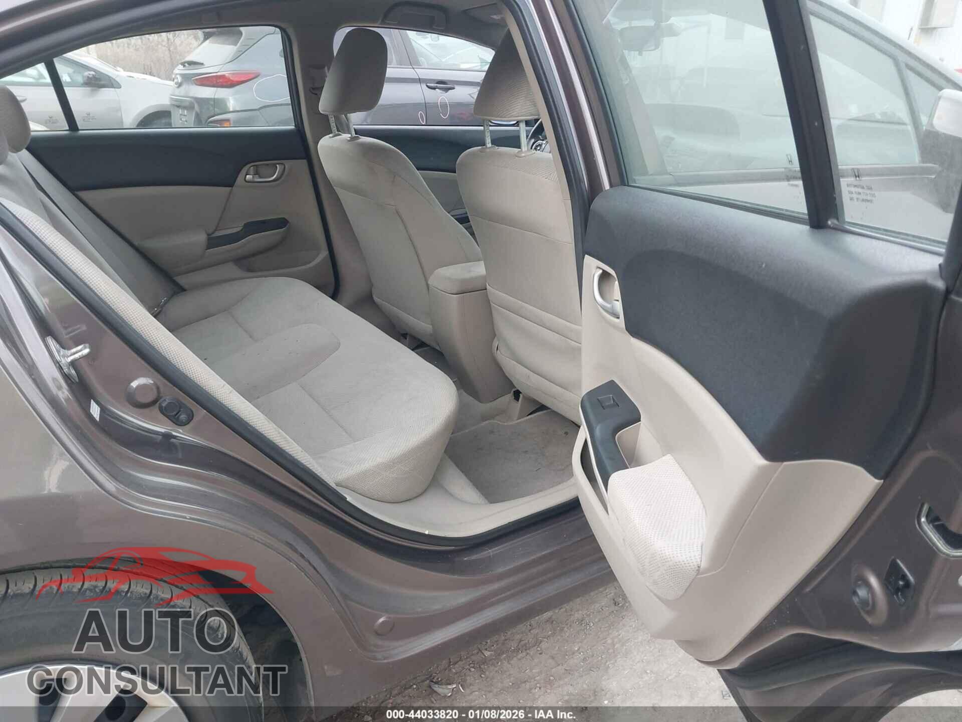 HONDA CIVIC 2012 - 2HGFB2F52CH521032