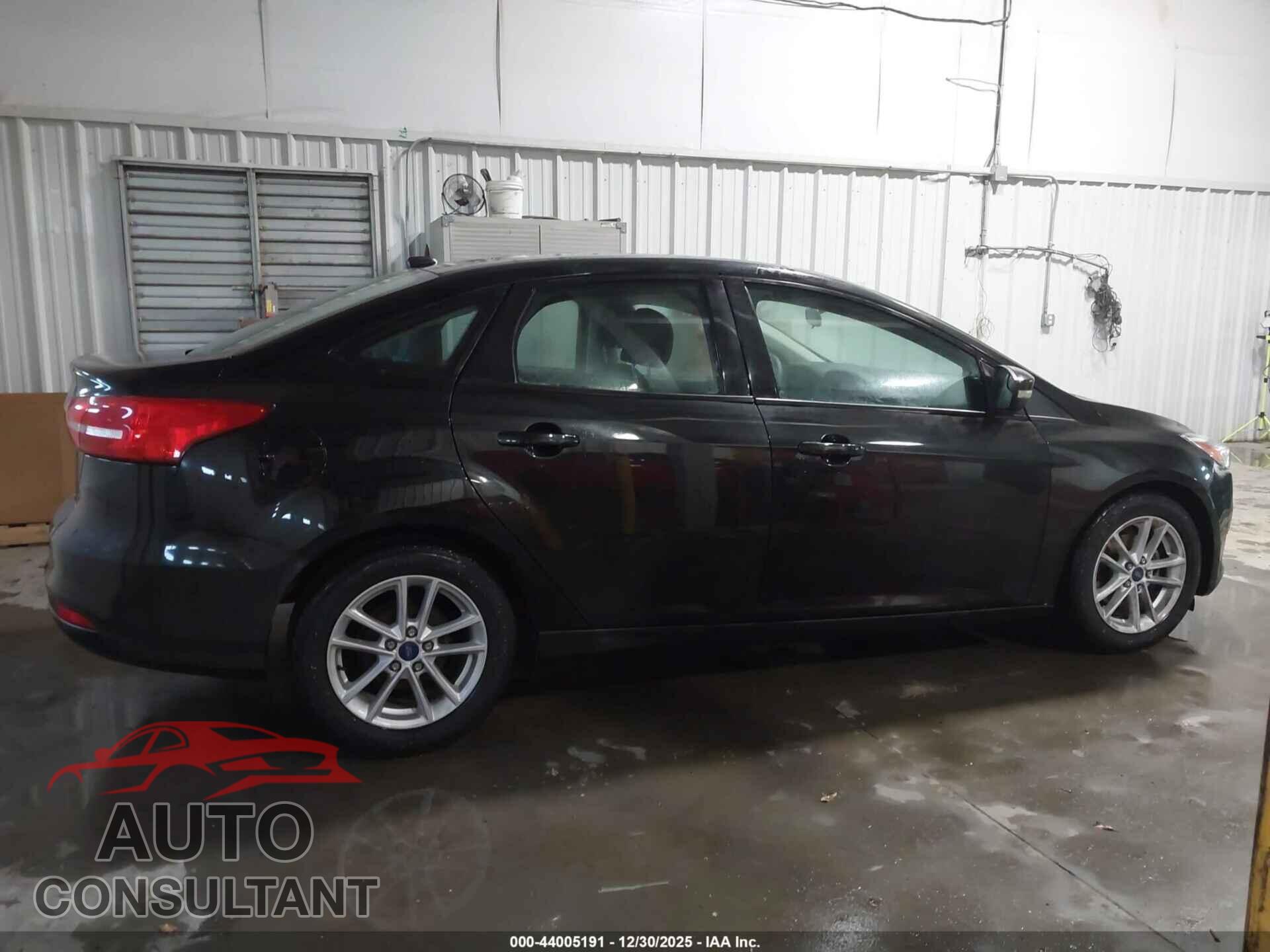 FORD FOCUS 2015 - 1FADP3F2XFL348084