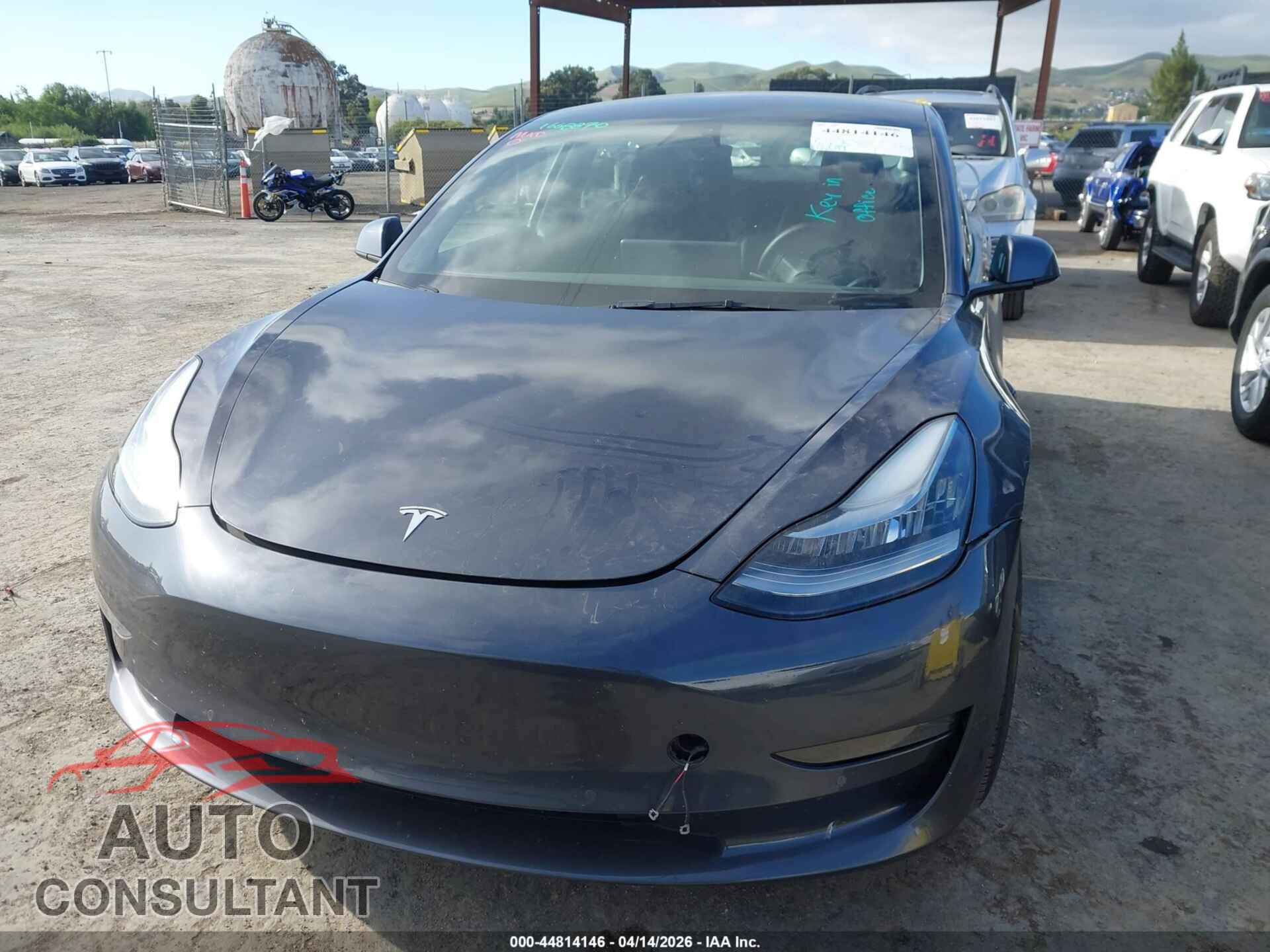 TESLA MODEL 3 2022 - 5YJ3E1EB5NF299749
