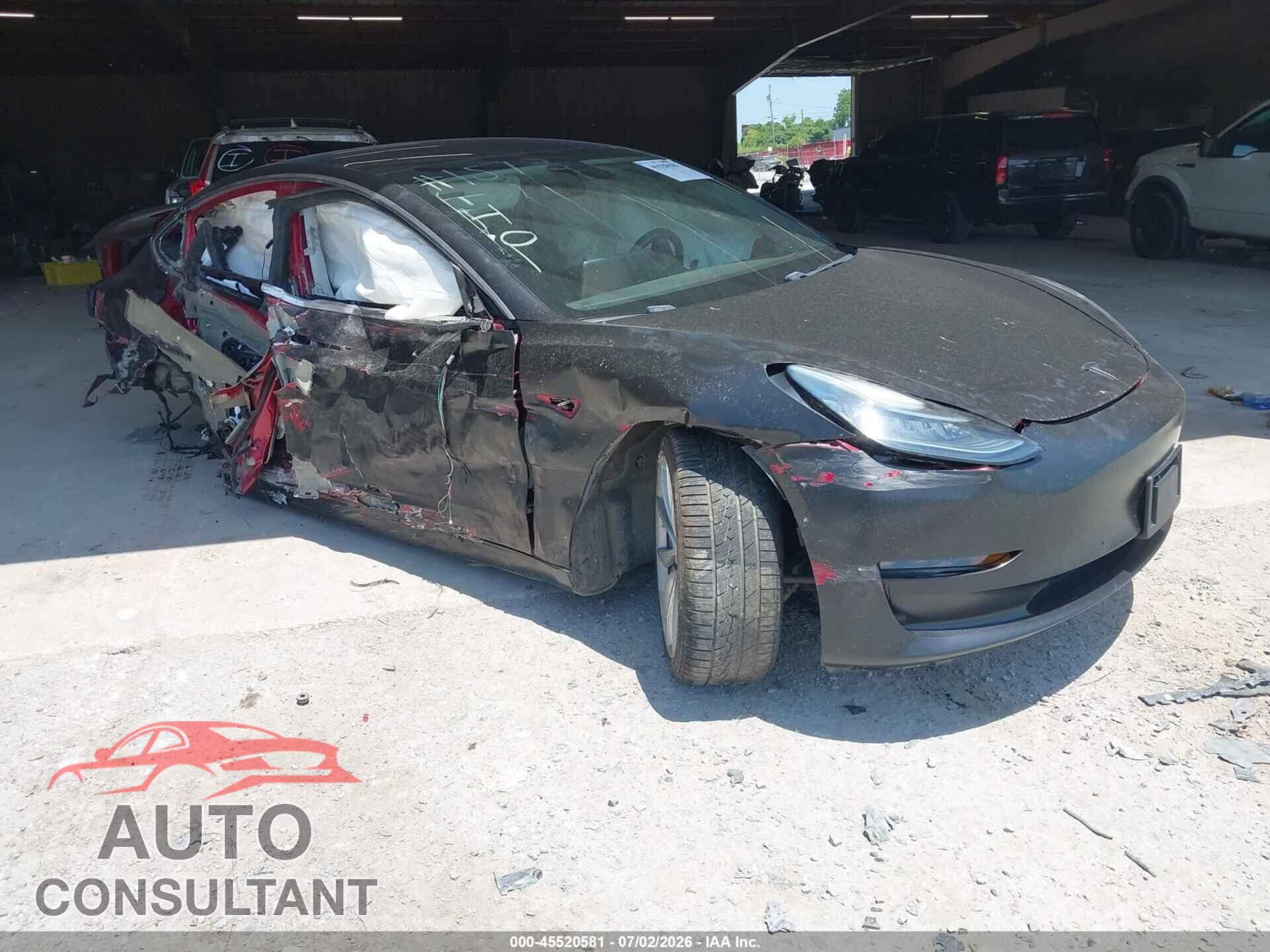 TESLA MODEL 3 2018 - 5YJ3E1EA4JF032135