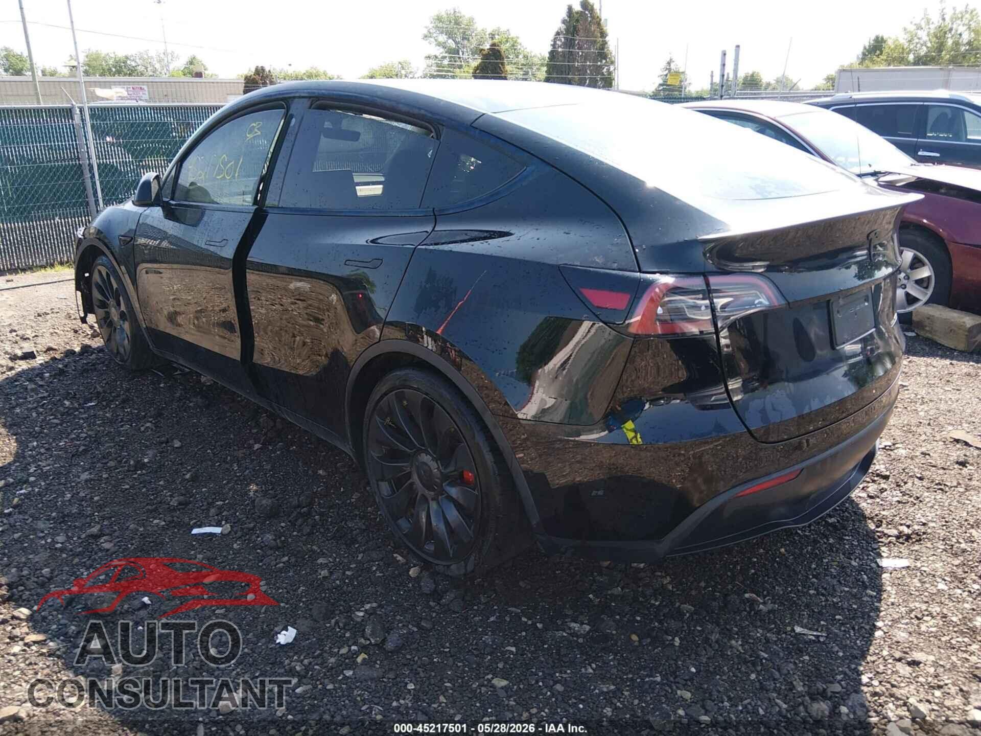 TESLA MODEL Y 2022 - 7SAYGDEF6NF533906