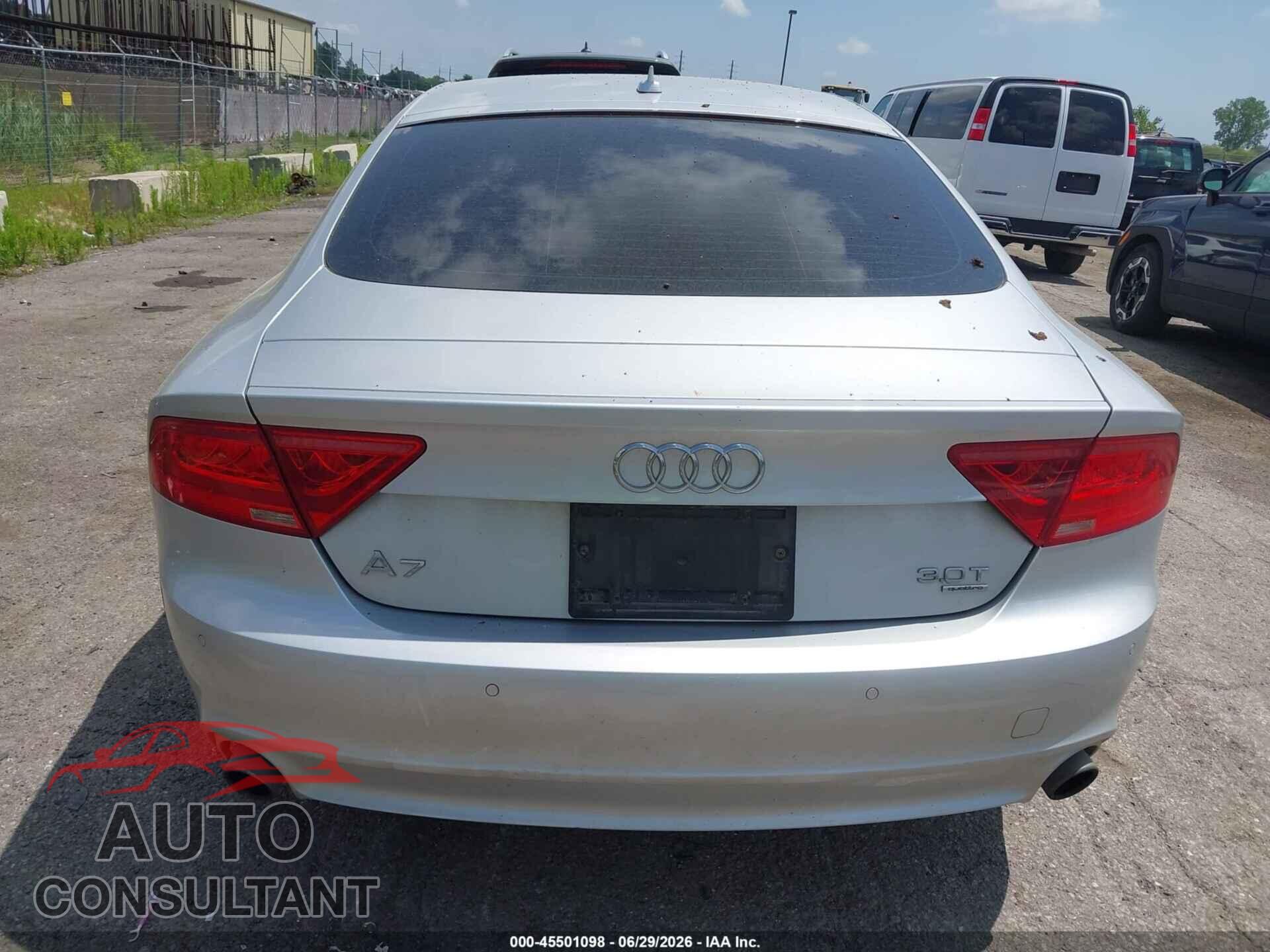 AUDI A7 2013 - WAUYGAFC8DN030794