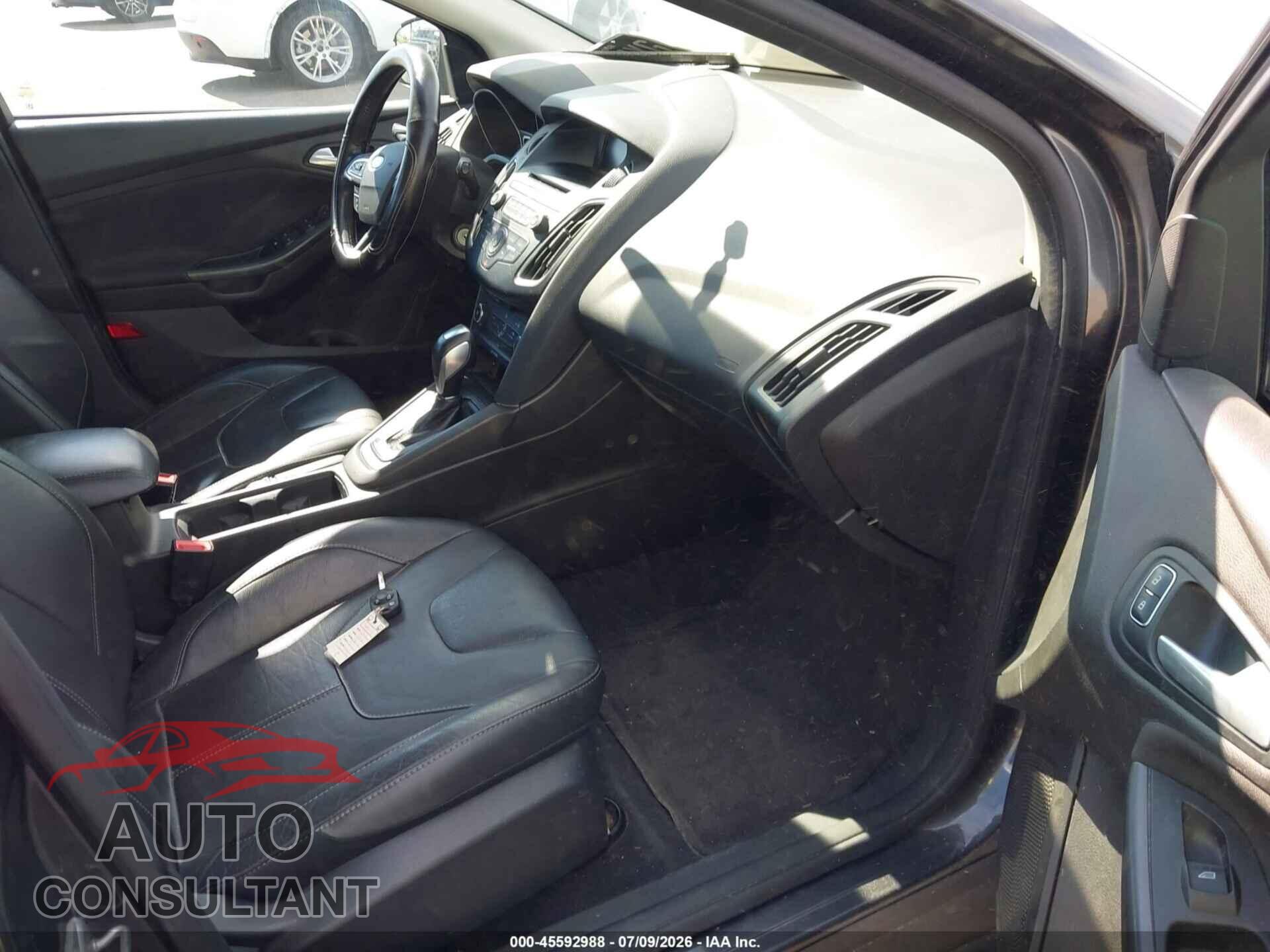 FORD FOCUS 2016 - 1FADP3K28GL307556