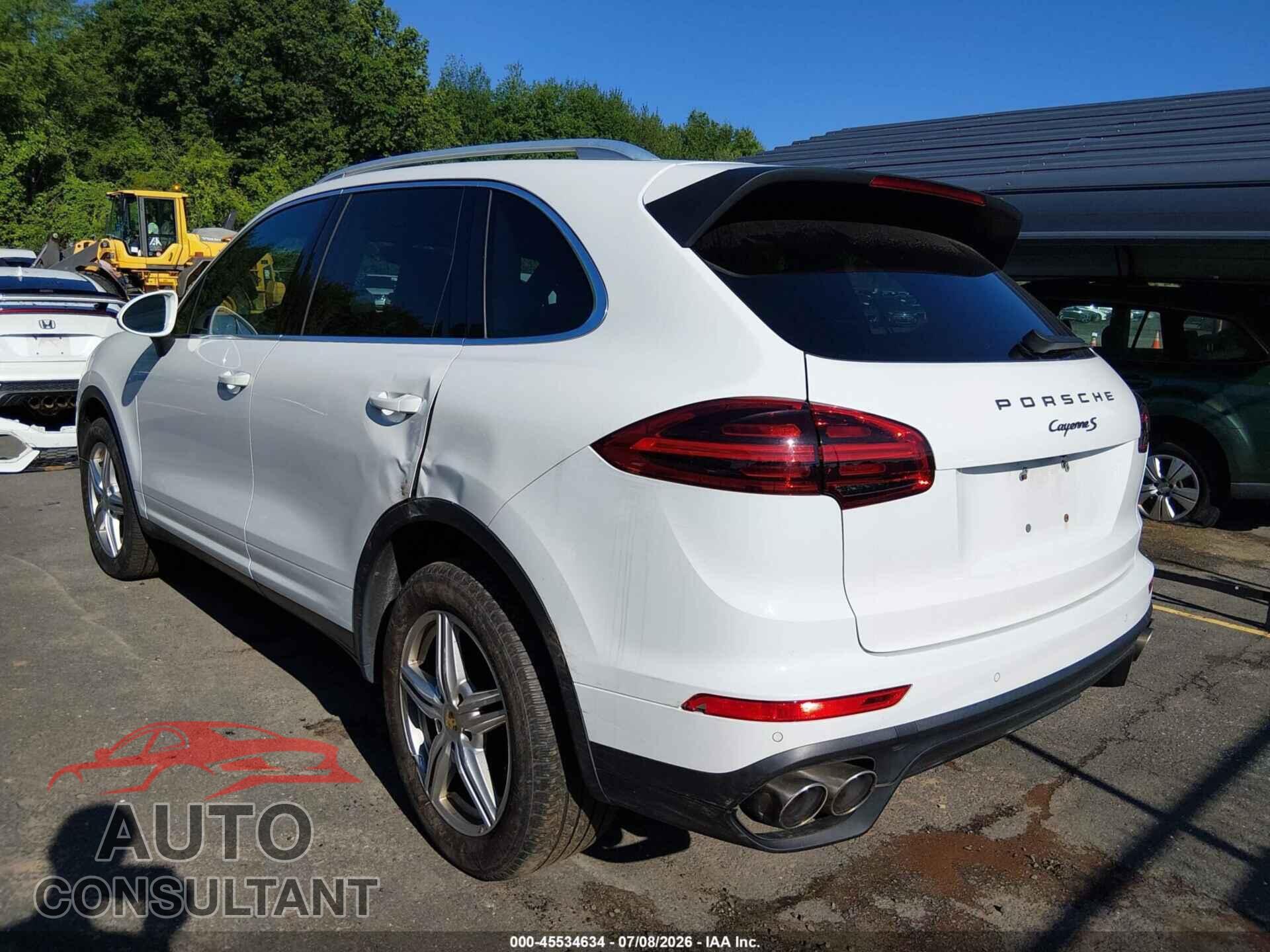 PORSCHE CAYENNE 2016 - WP1AB2A29GLA92131