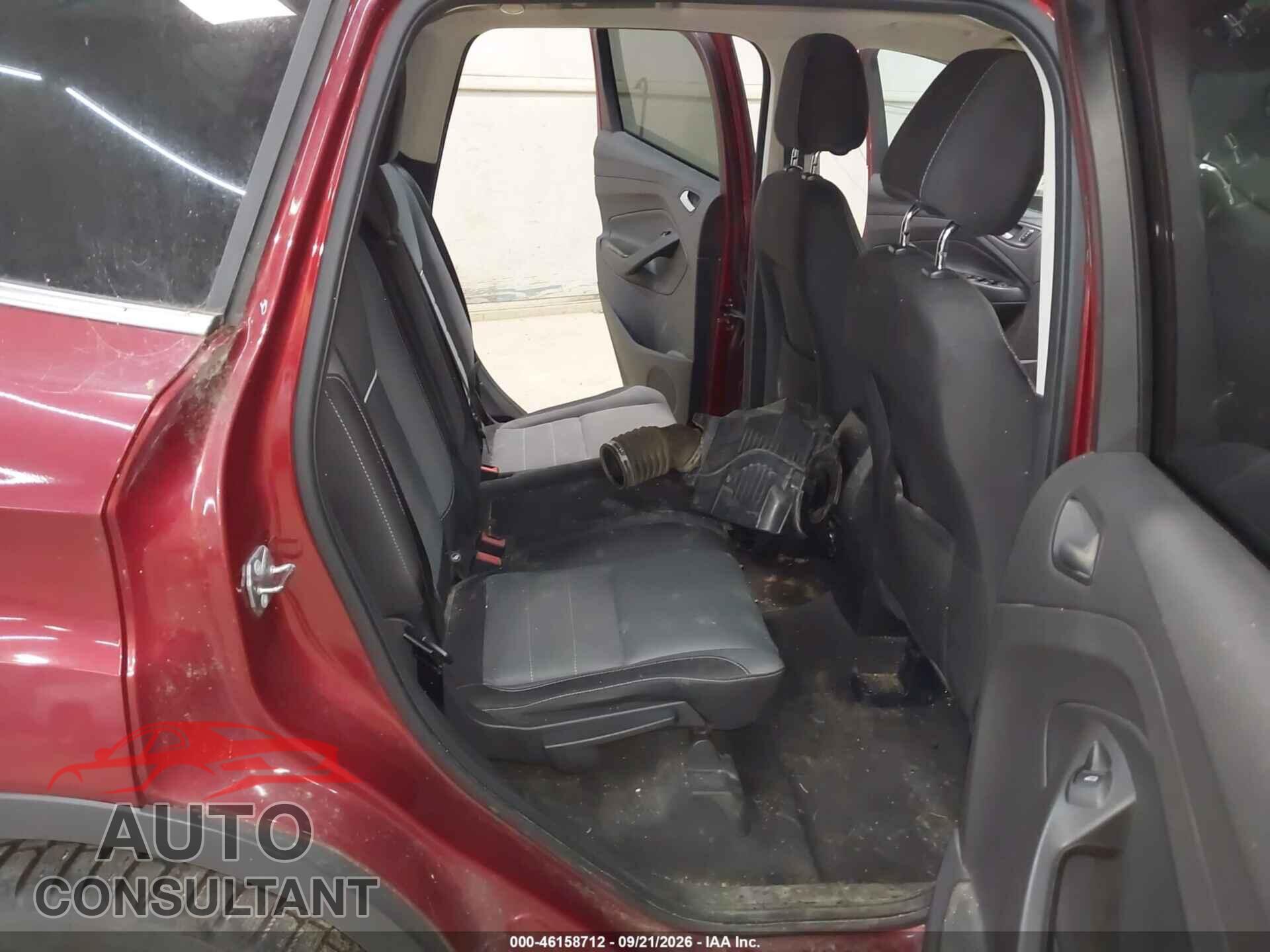 FORD ESCAPE 2015 - 1FMCU9GX4FUB02018