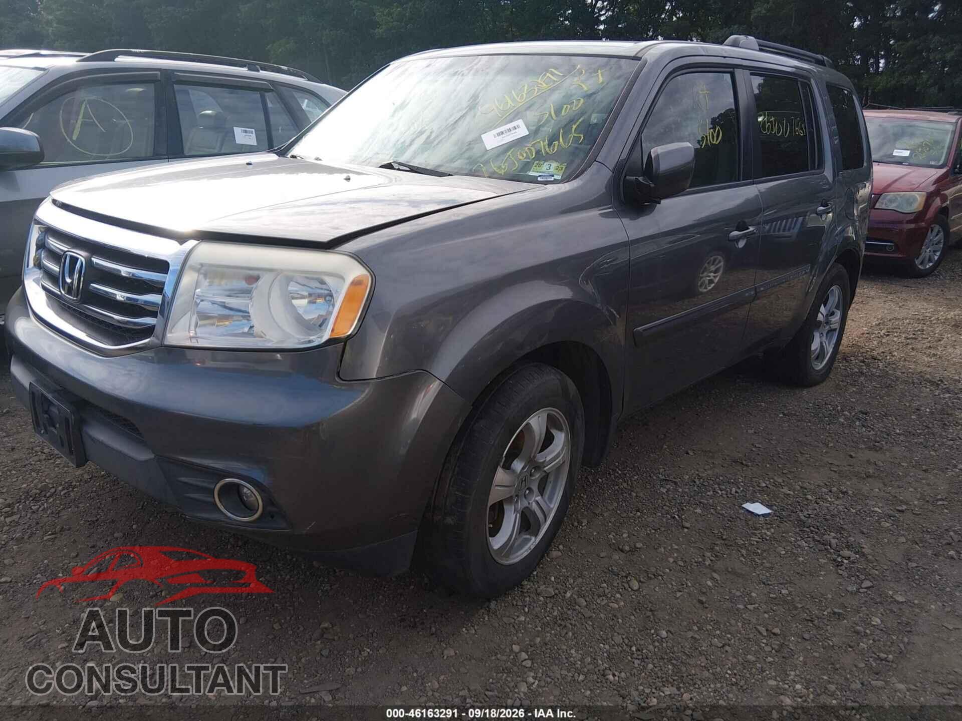 HONDA PILOT 2013 - 5FNYF4H49DB070880