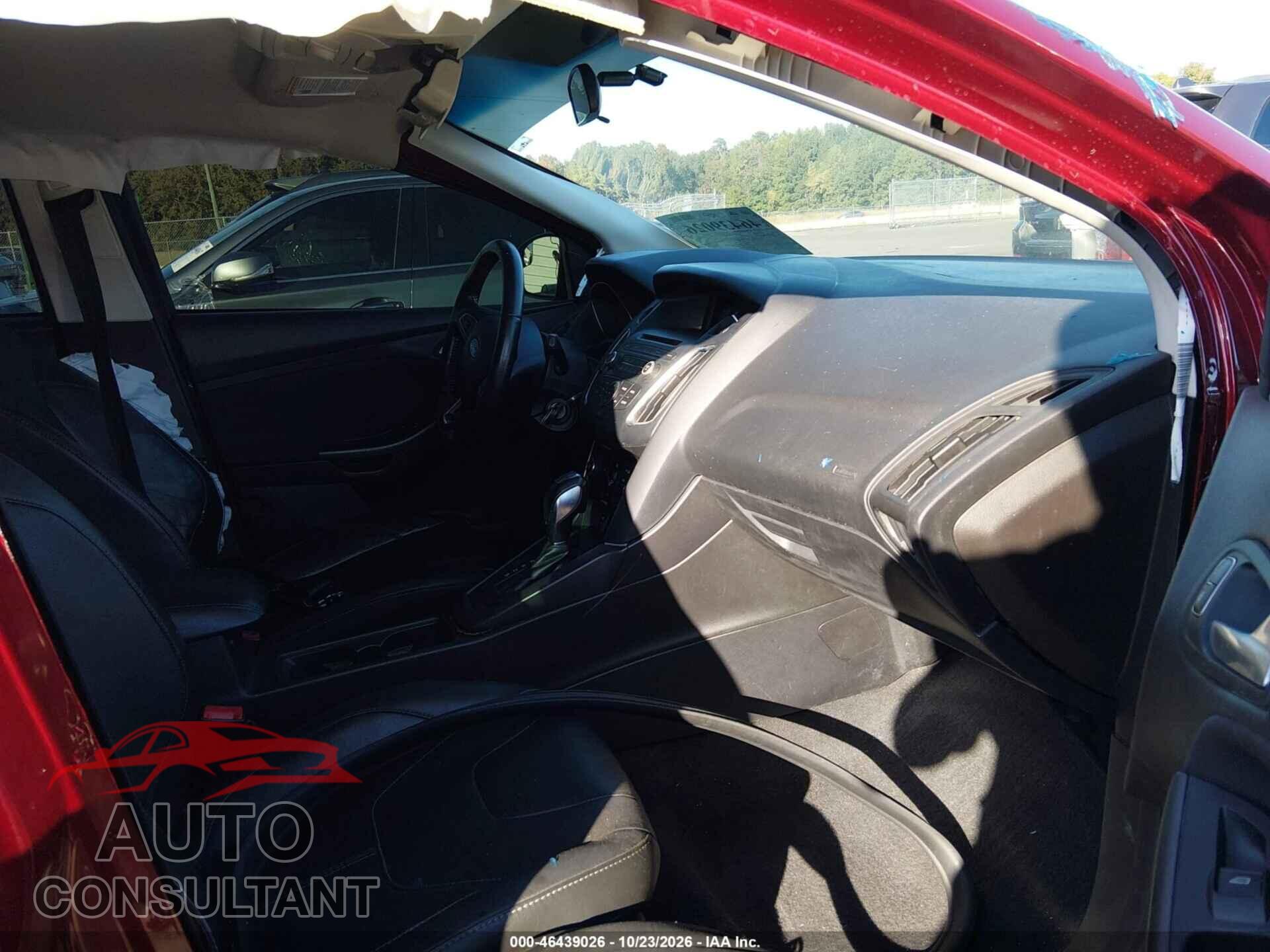 FORD FOCUS 2016 - 1FADP3K29GL311423