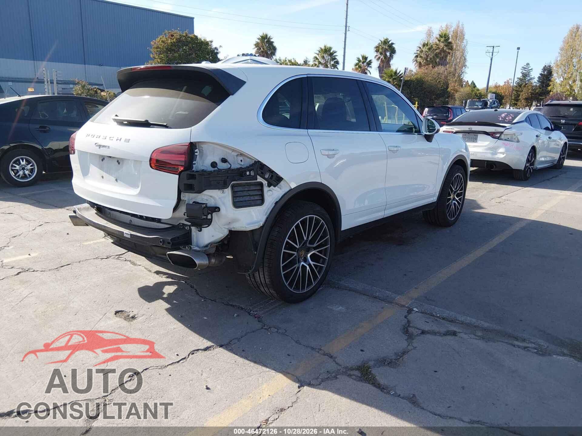 PORSCHE CAYENNE 2016 - WP1AA2A21GKA15617