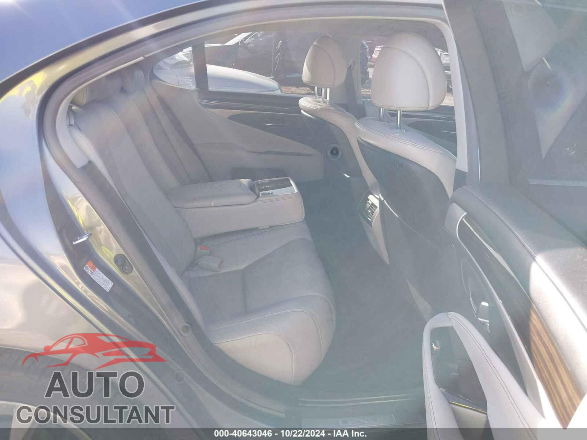 LEXUS LS 460 2016 - JTHCL5EF3G5026635