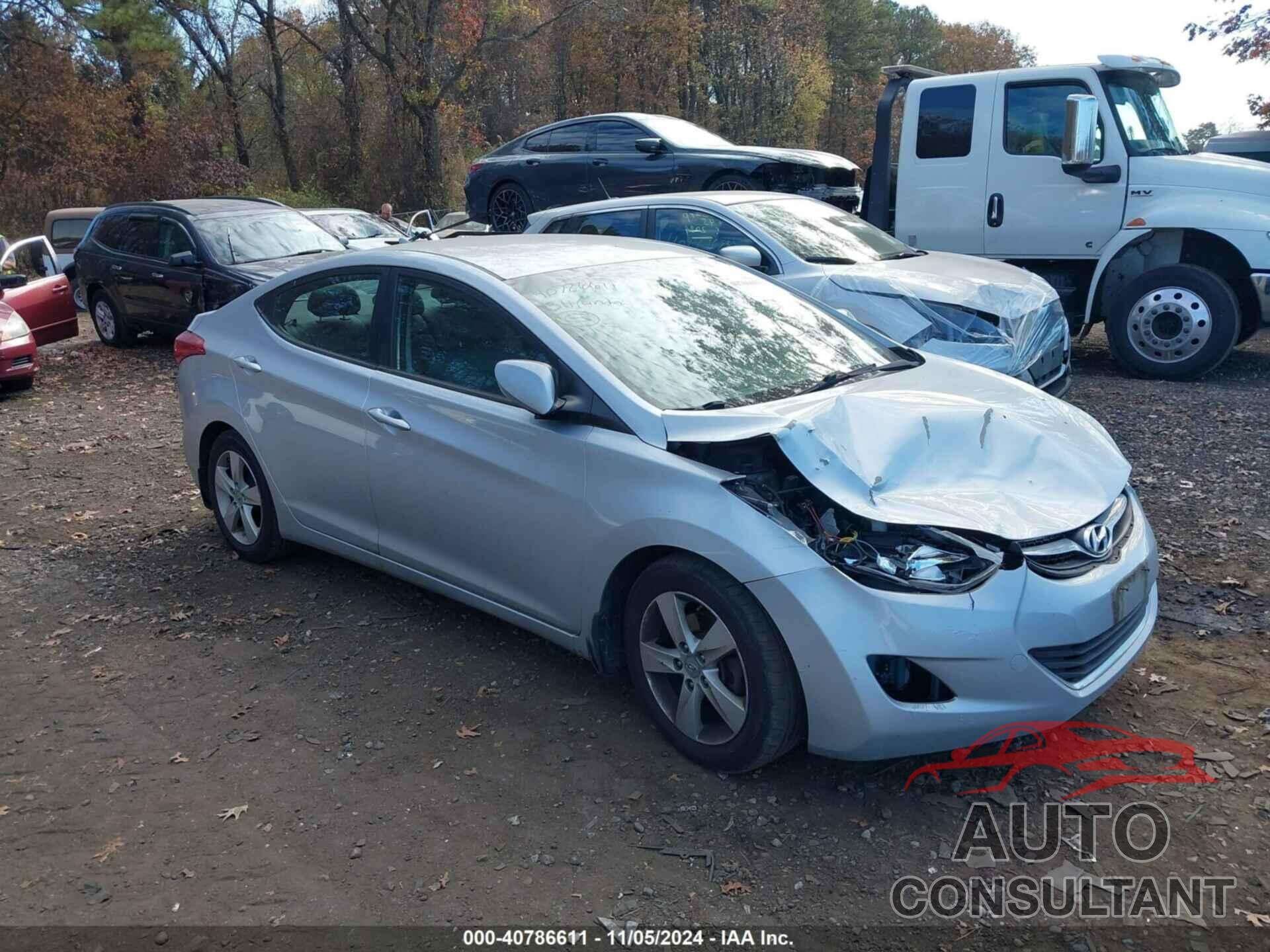 HYUNDAI ELANTRA 2013 - 5NPDH4AE3DH185259