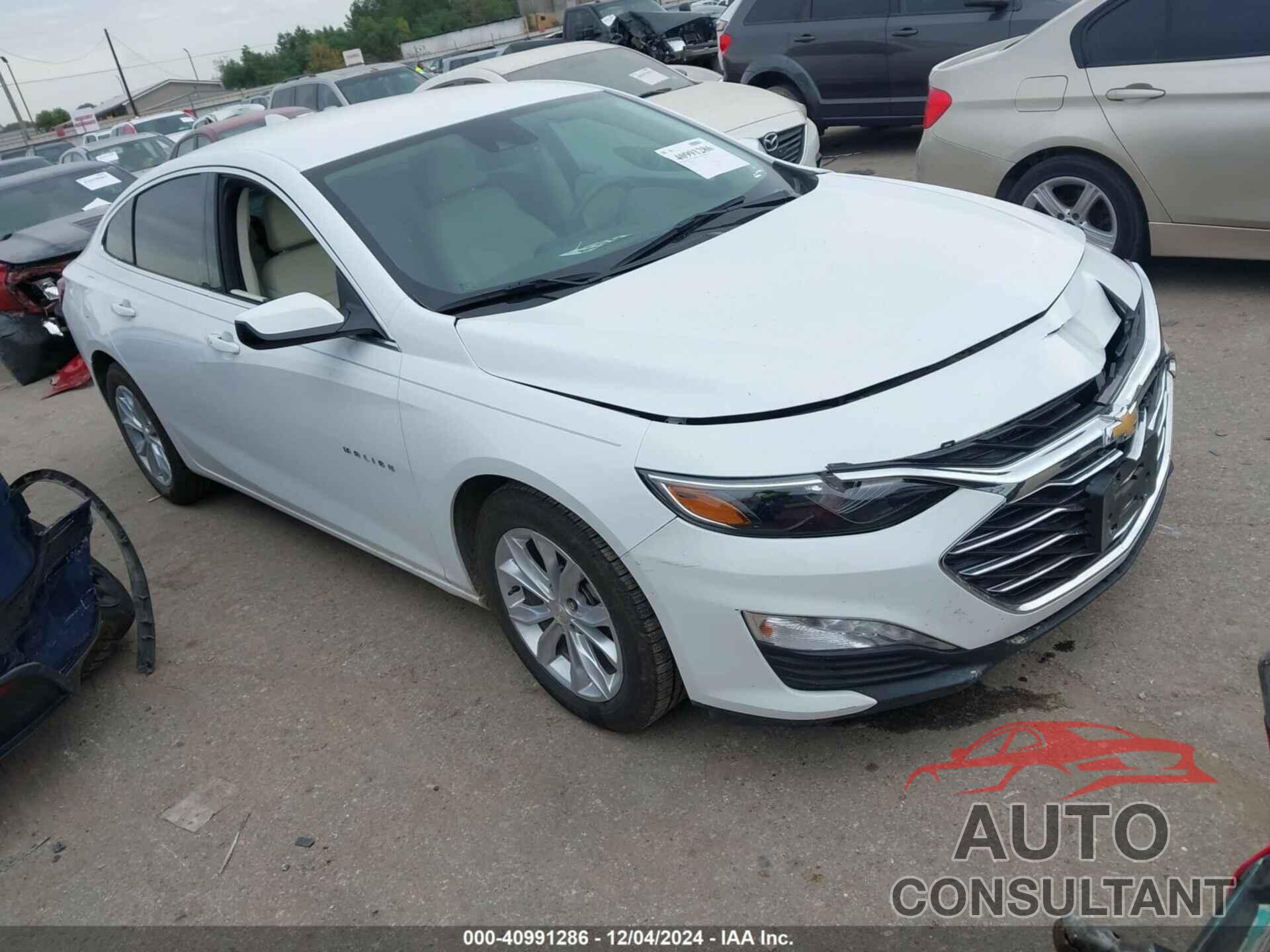 CHEVROLET MALIBU 2021 - 1G1ZD5ST7MF047814