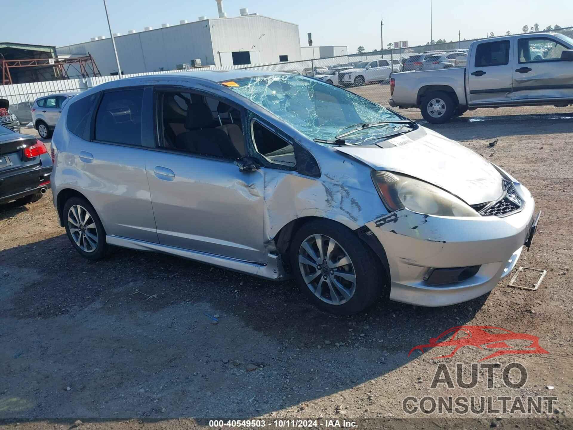 HONDA FIT 2013 - JHMGE8H56DC048085