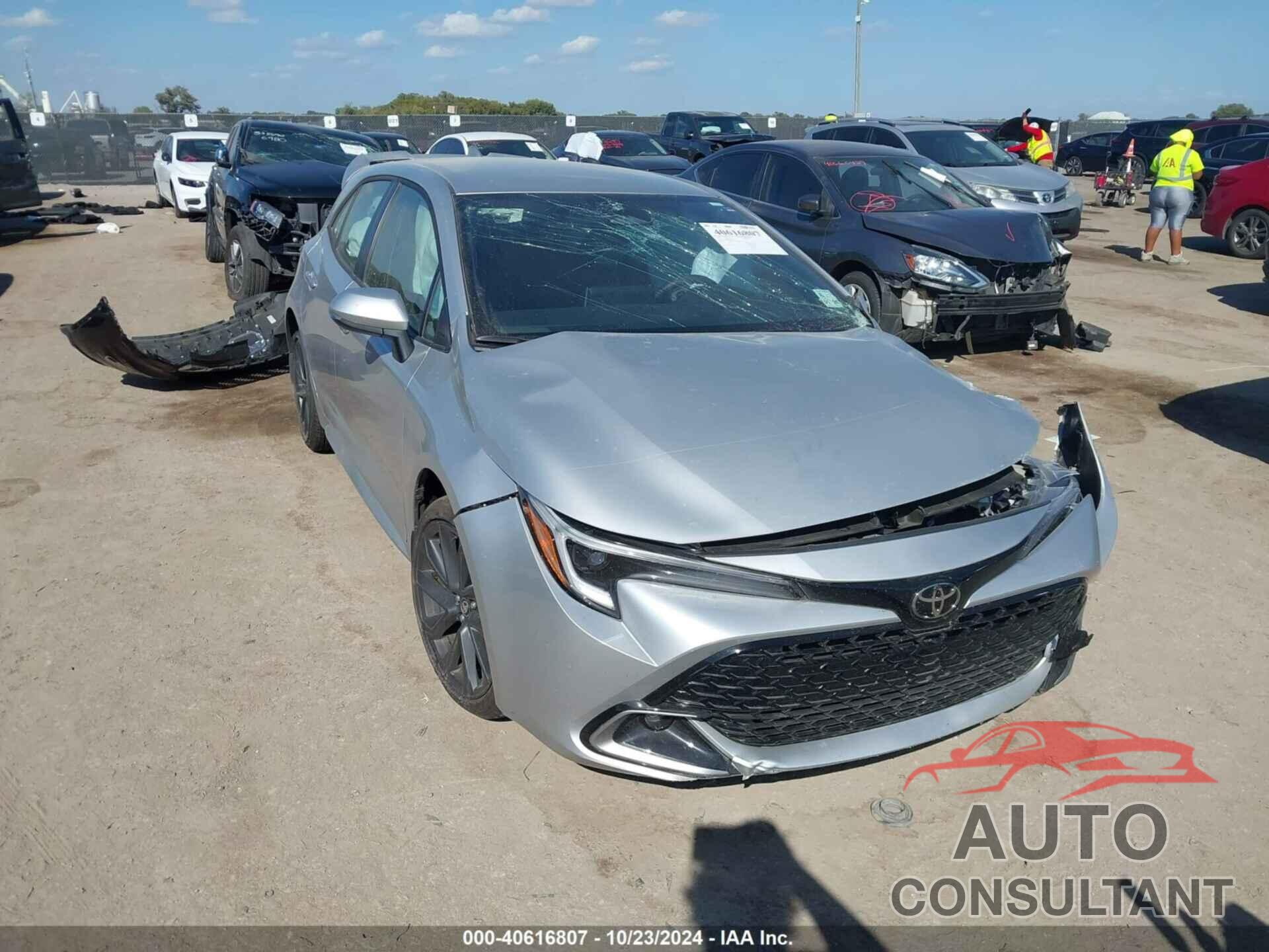 TOYOTA COROLLA 2024 - JTNC4MBE4R3230794