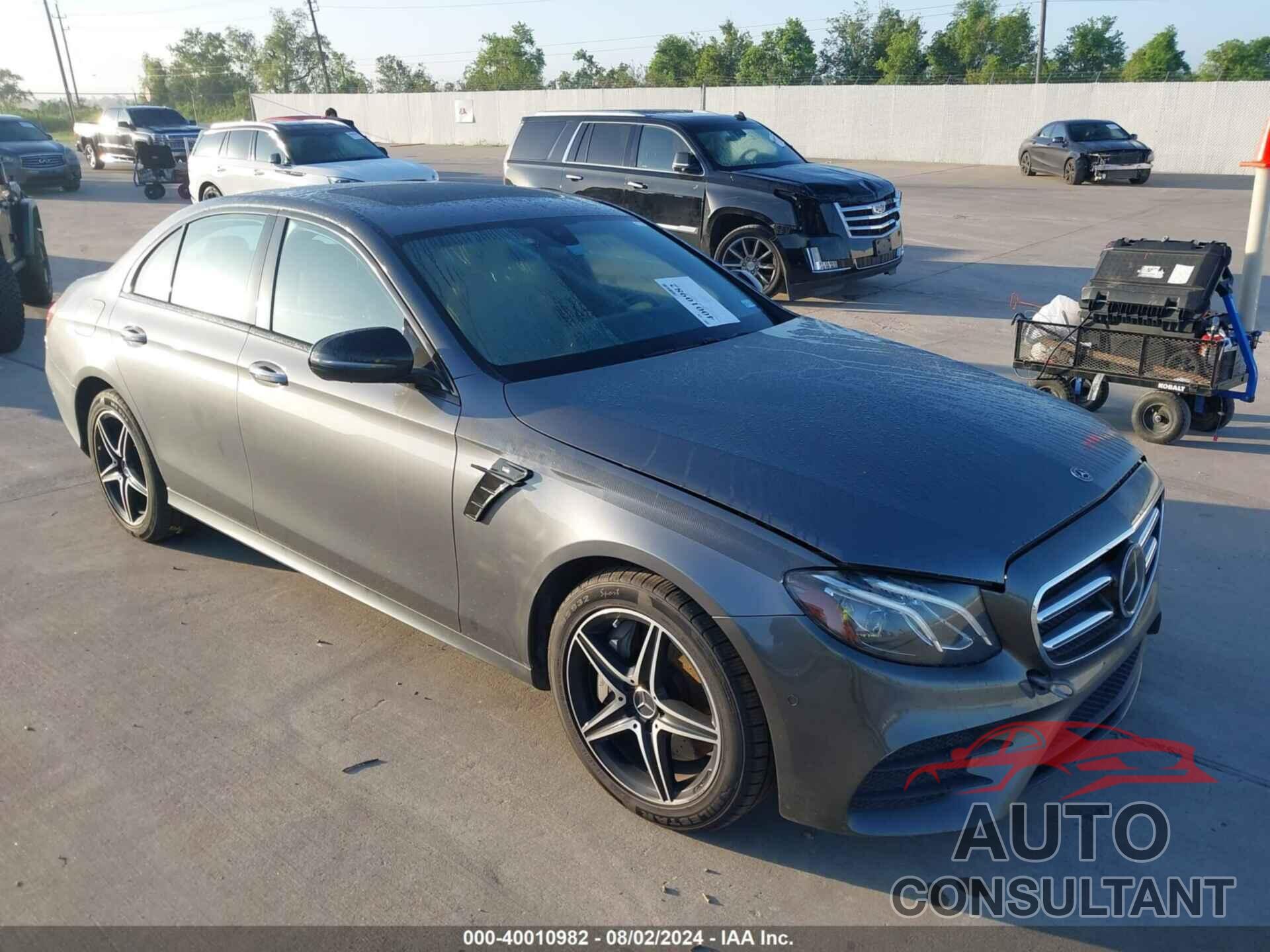 MERCEDES-BENZ E 300 2018 - WDDZF4JB5JA376322