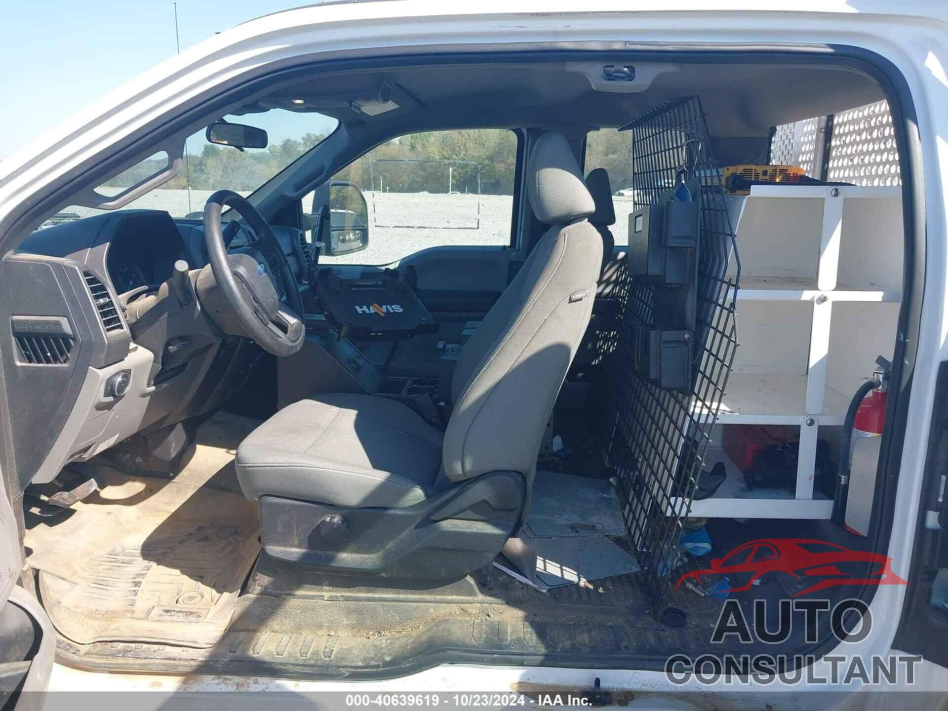 FORD F-350 2021 - 1FD8X3A62MED08651