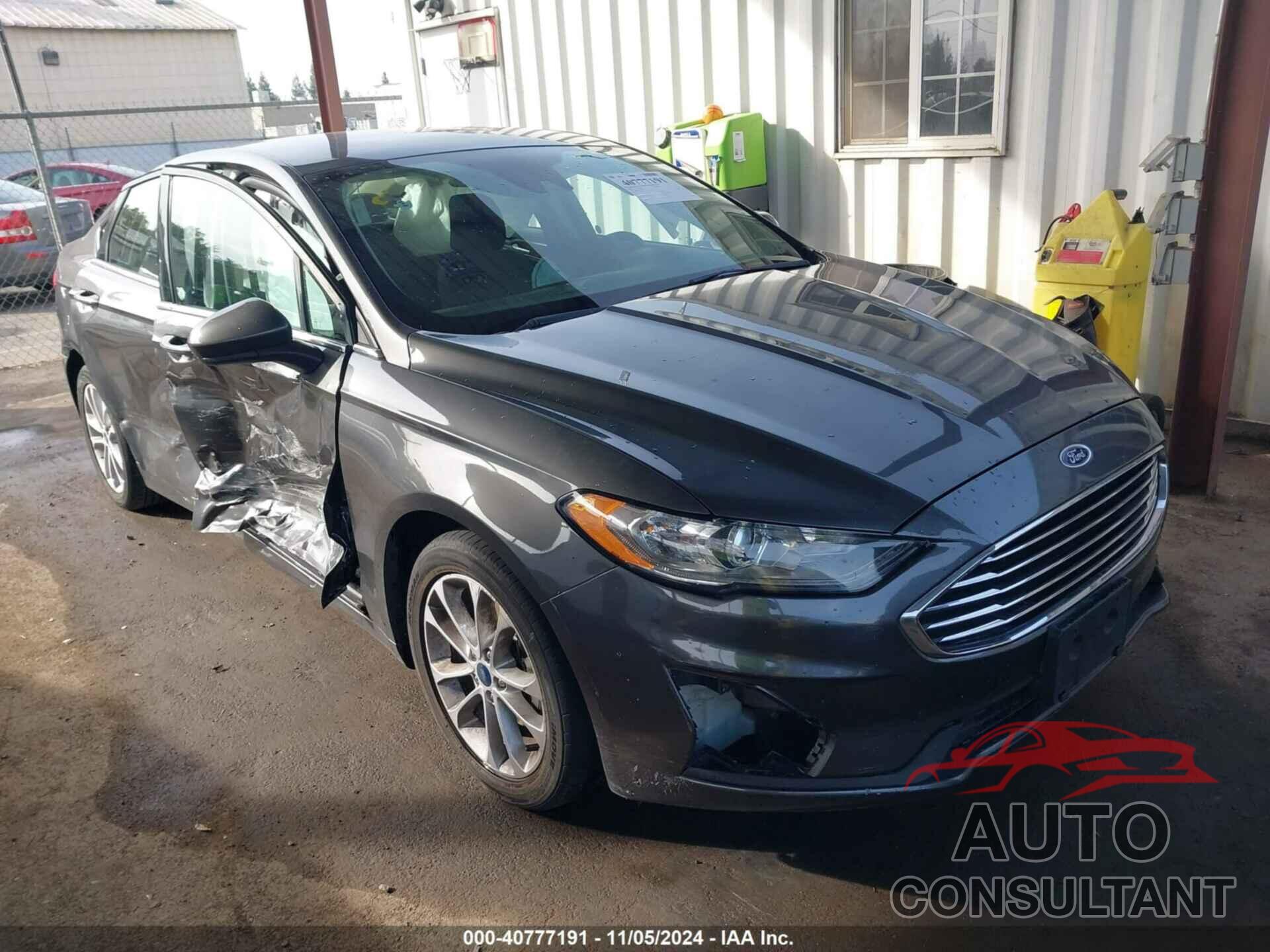 FORD FUSION HYBRID 2019 - 3FA6P0LU4KR261676