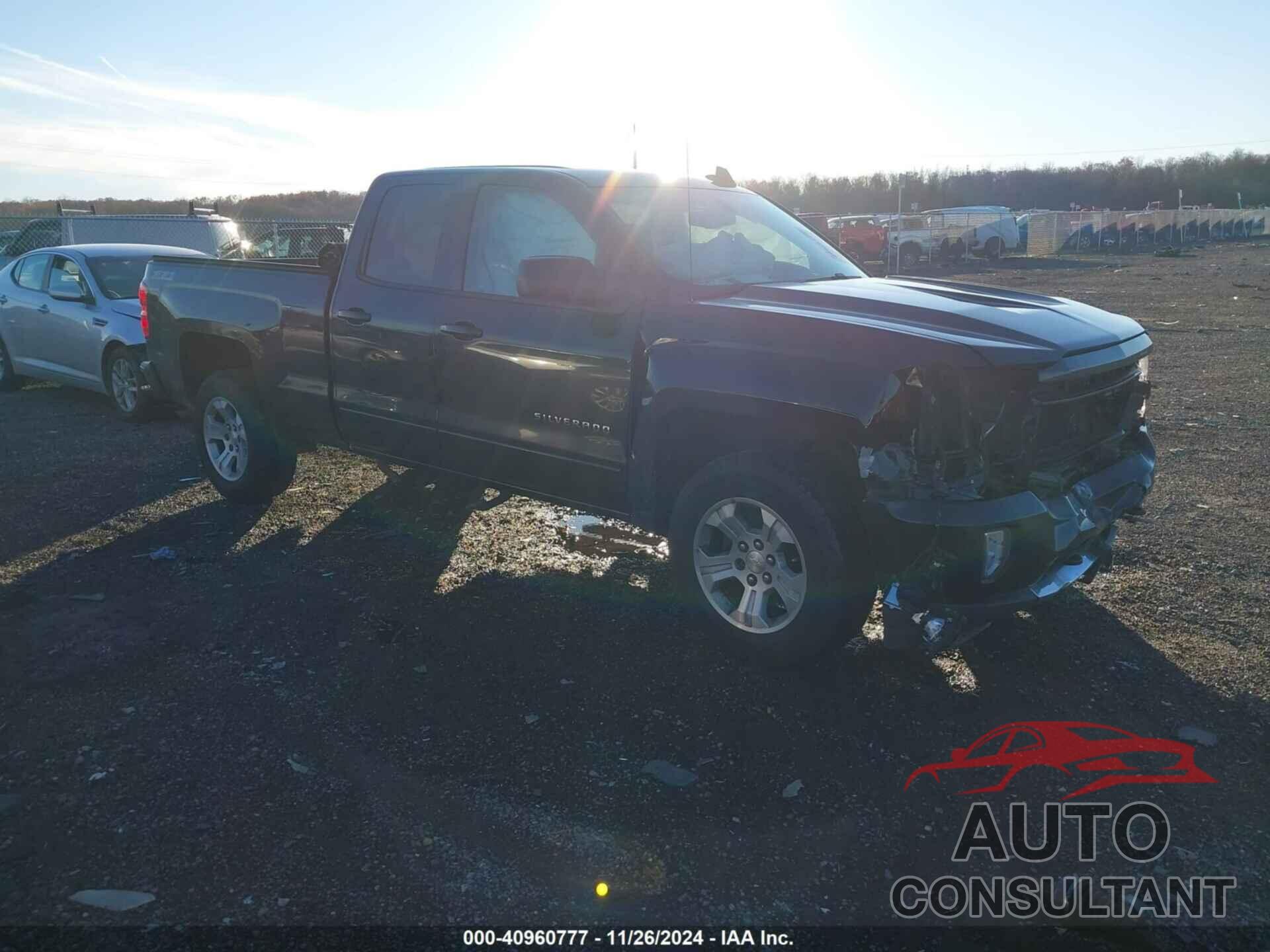 CHEVROLET SILVERADO 1500 2017 - 1GCVKREC8HZ331875