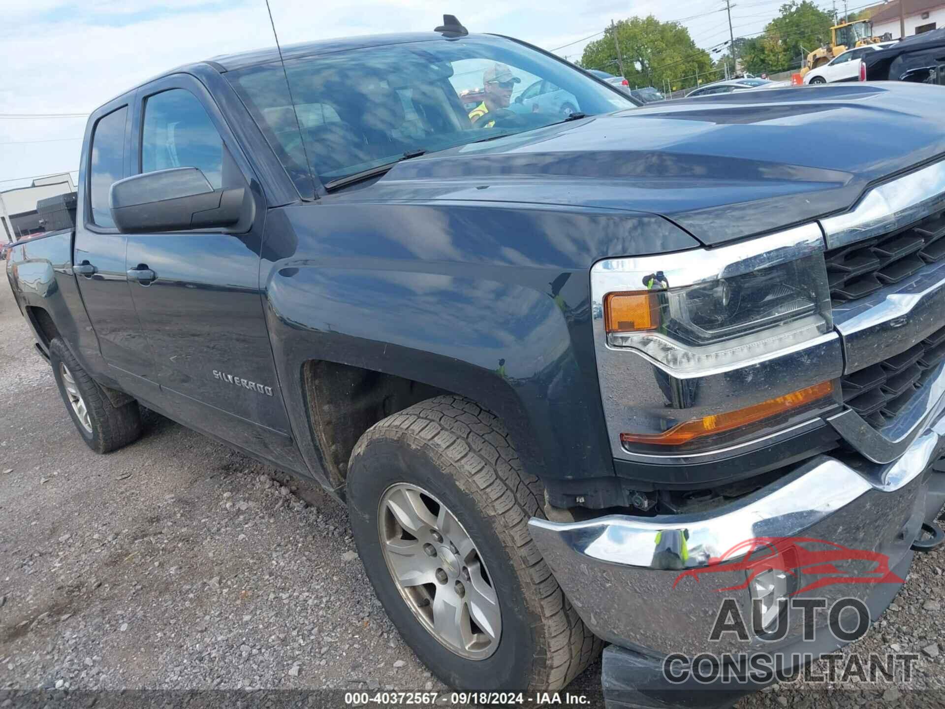 CHEVROLET SILVERADO 1500 2017 - 1GCVKREC4HZ335793