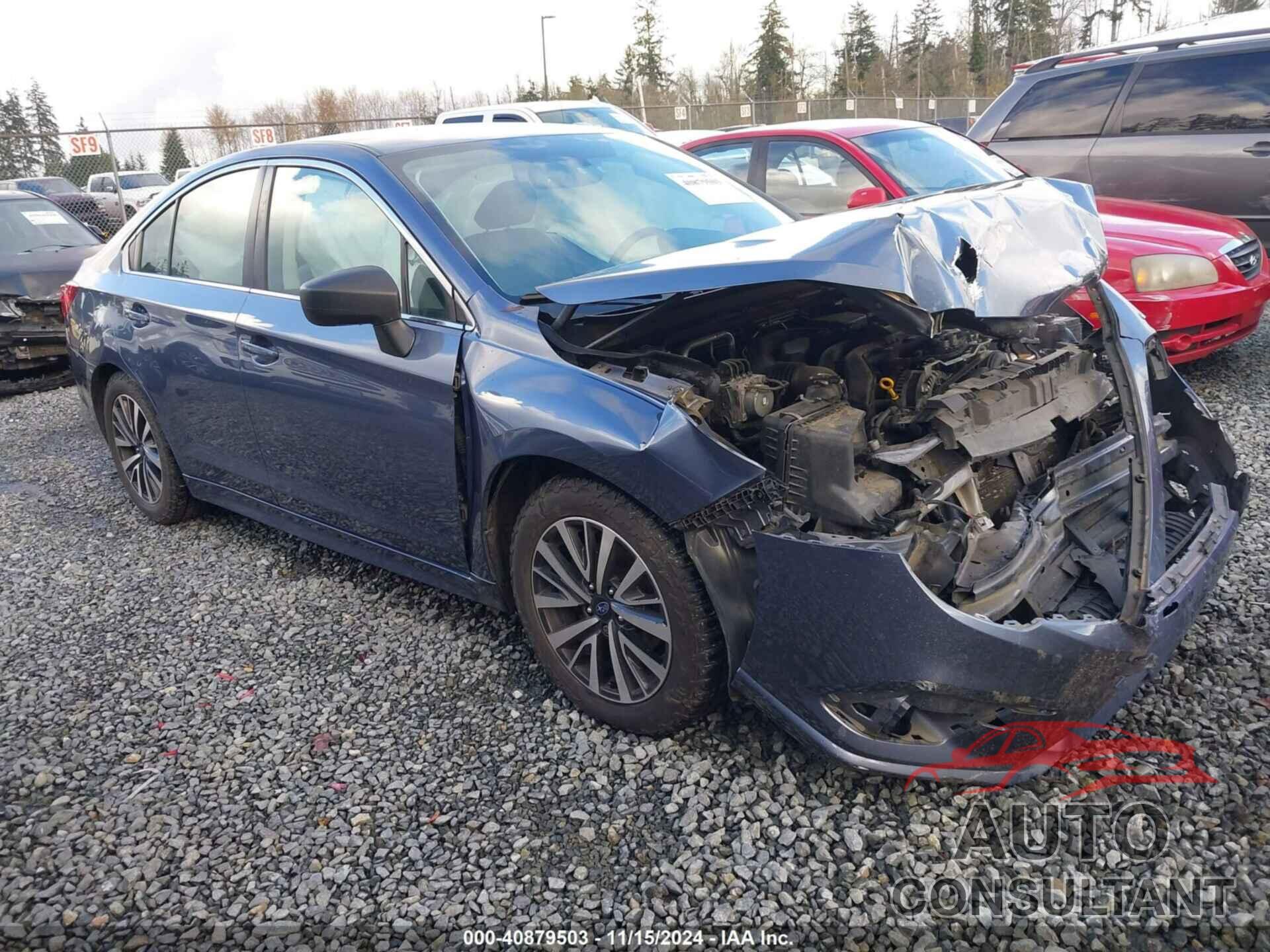 SUBARU LEGACY 2018 - 4S3BNAB68J3011460