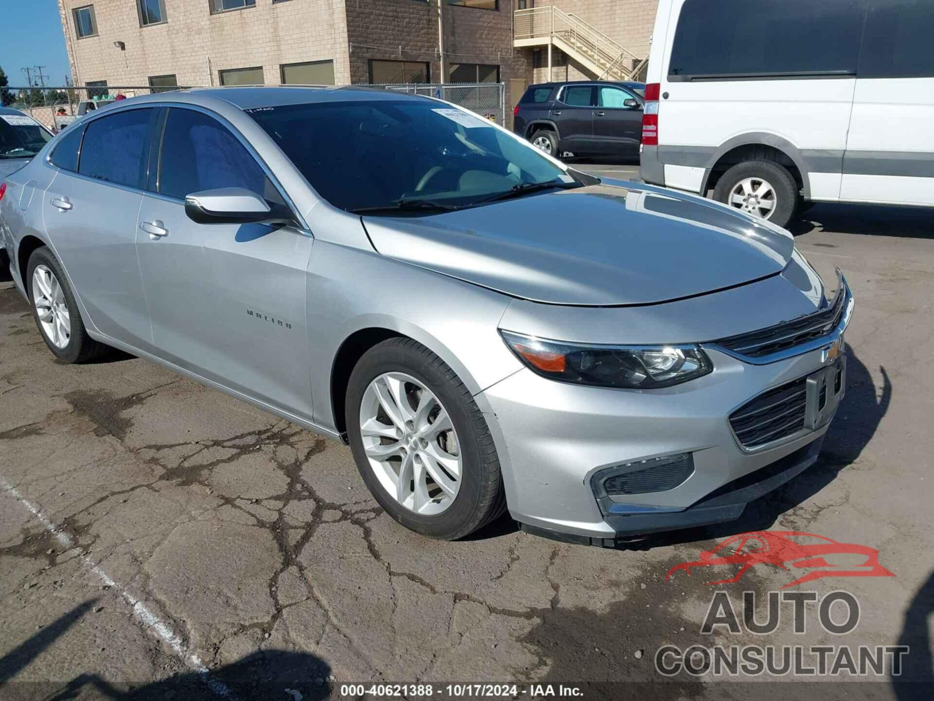 CHEVROLET MALIBU 2017 - 1G1ZE5ST7HF102362